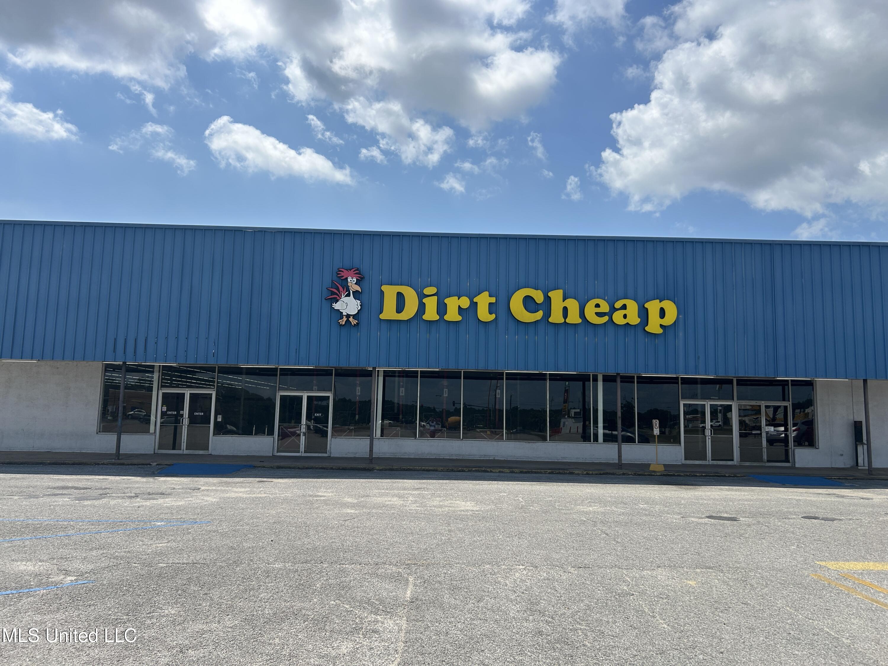 2525 Highway 90 Property Photo 1