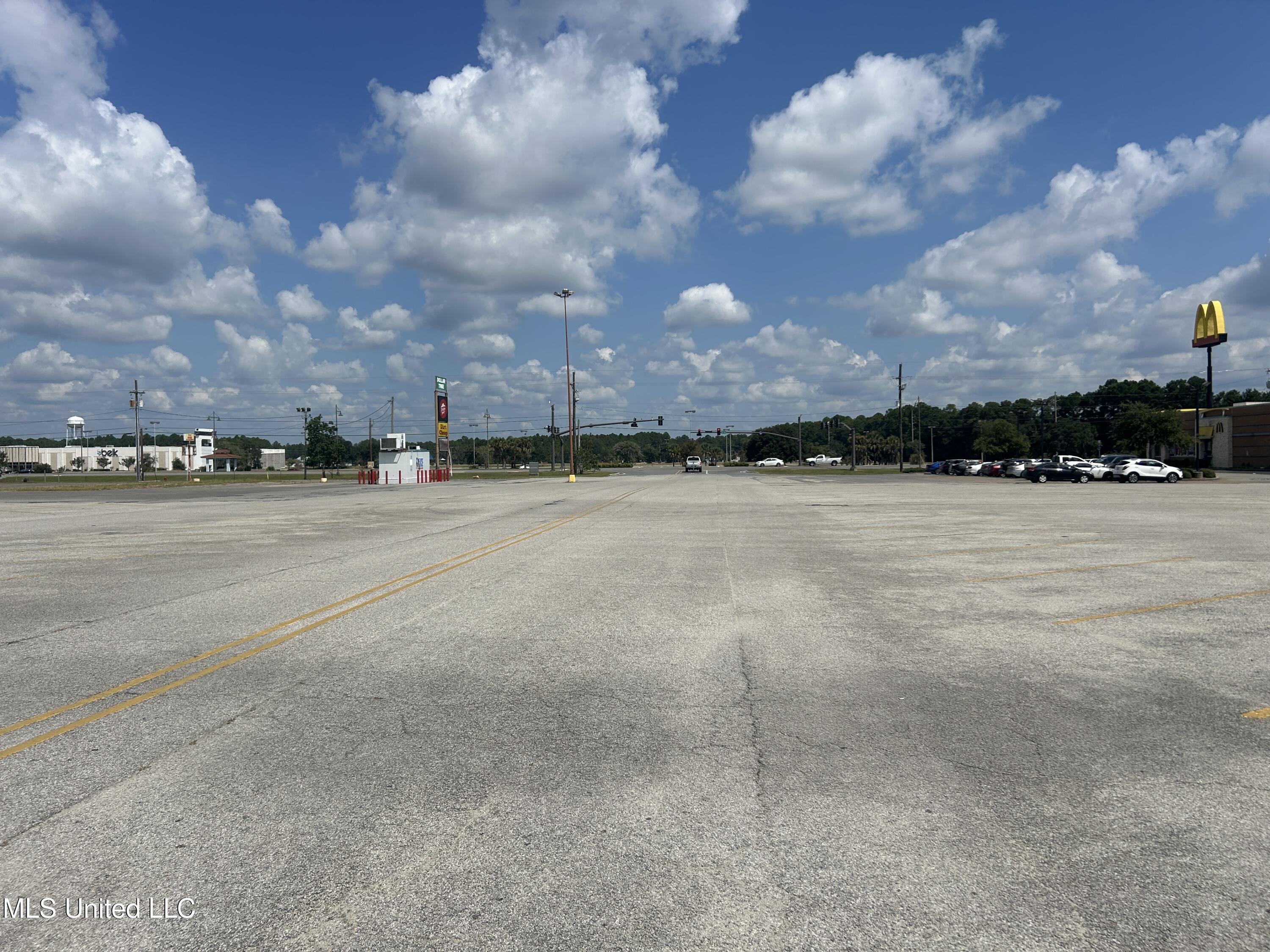 2525 Highway 90 Property Photo 5