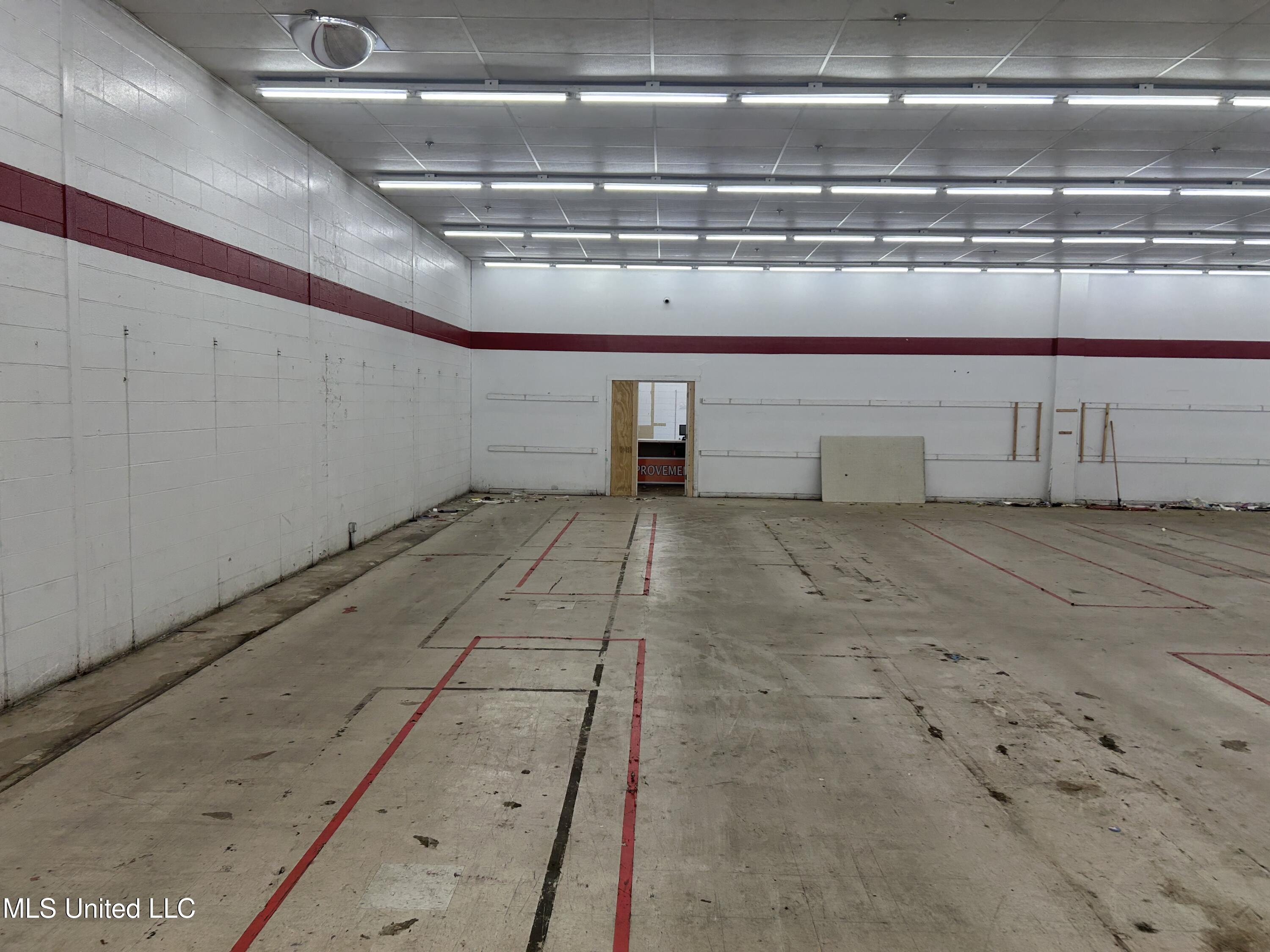 2525 Highway 90 Property Photo 10