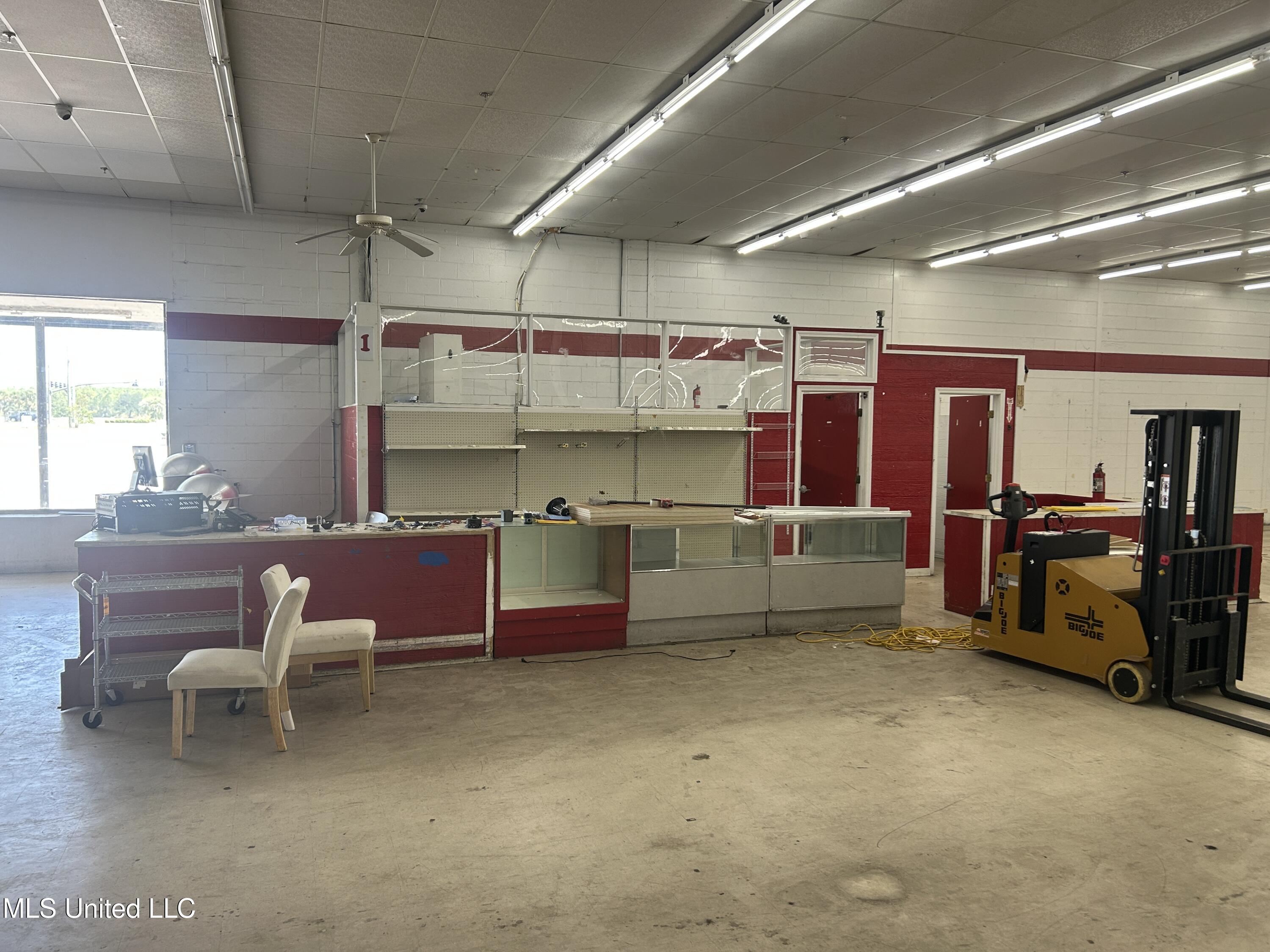 2525 Highway 90 Property Photo 11