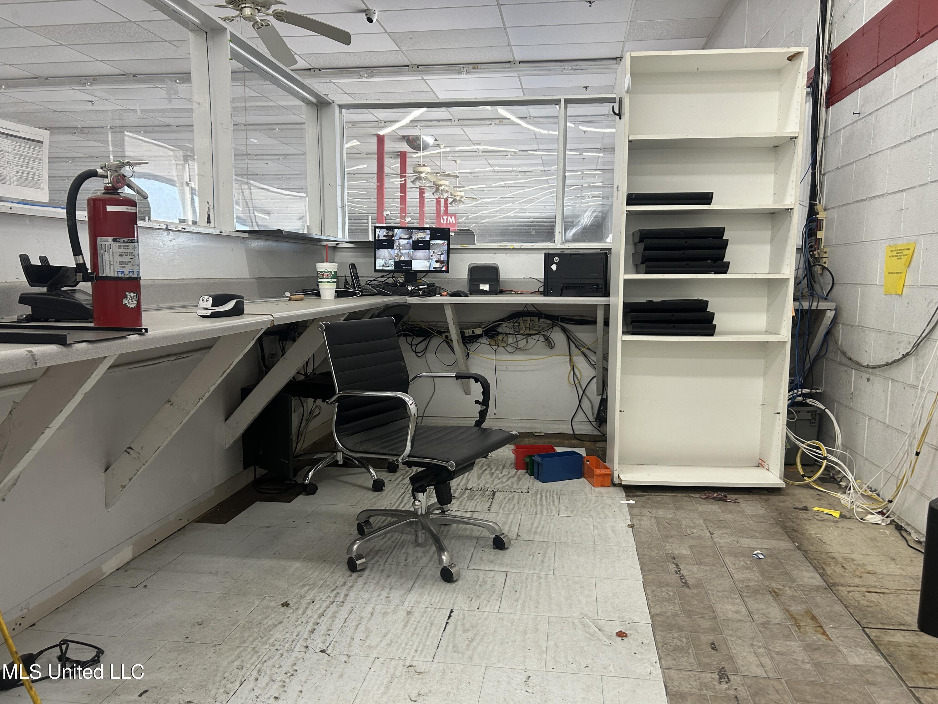 2525 Highway 90 Property Photo 12