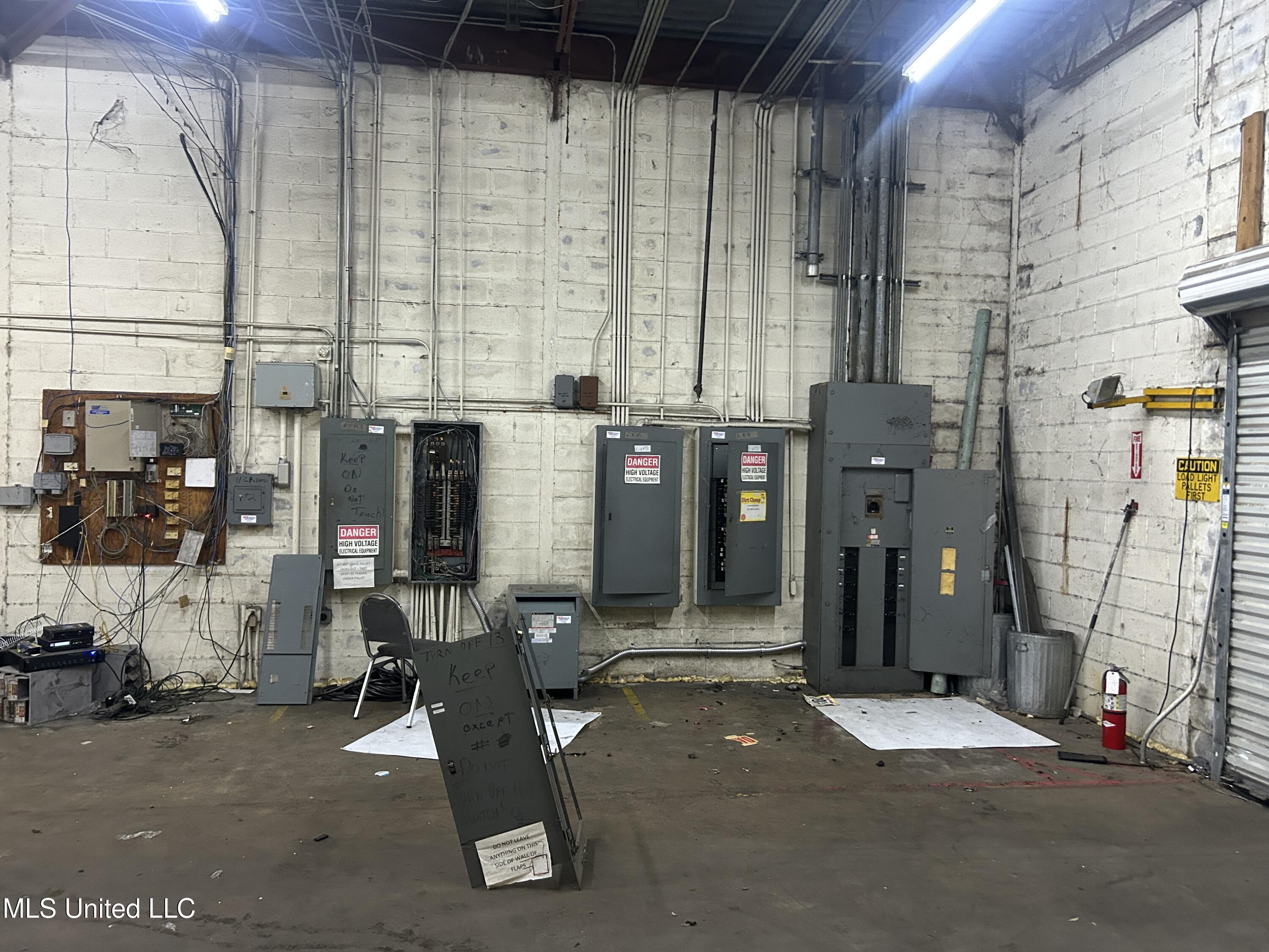 2525 Highway 90 Property Photo 18