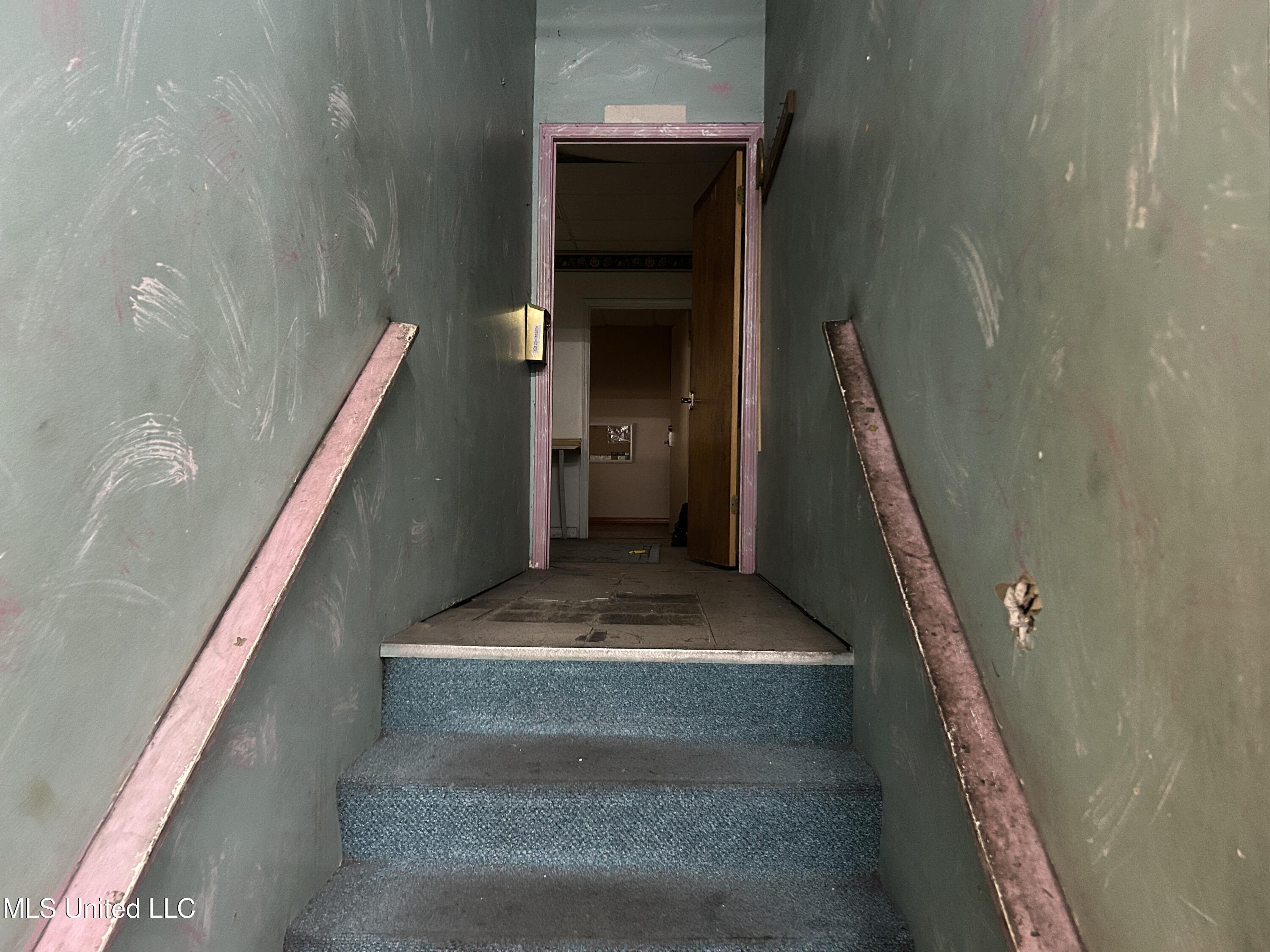 2525 Highway 90 Property Photo 20