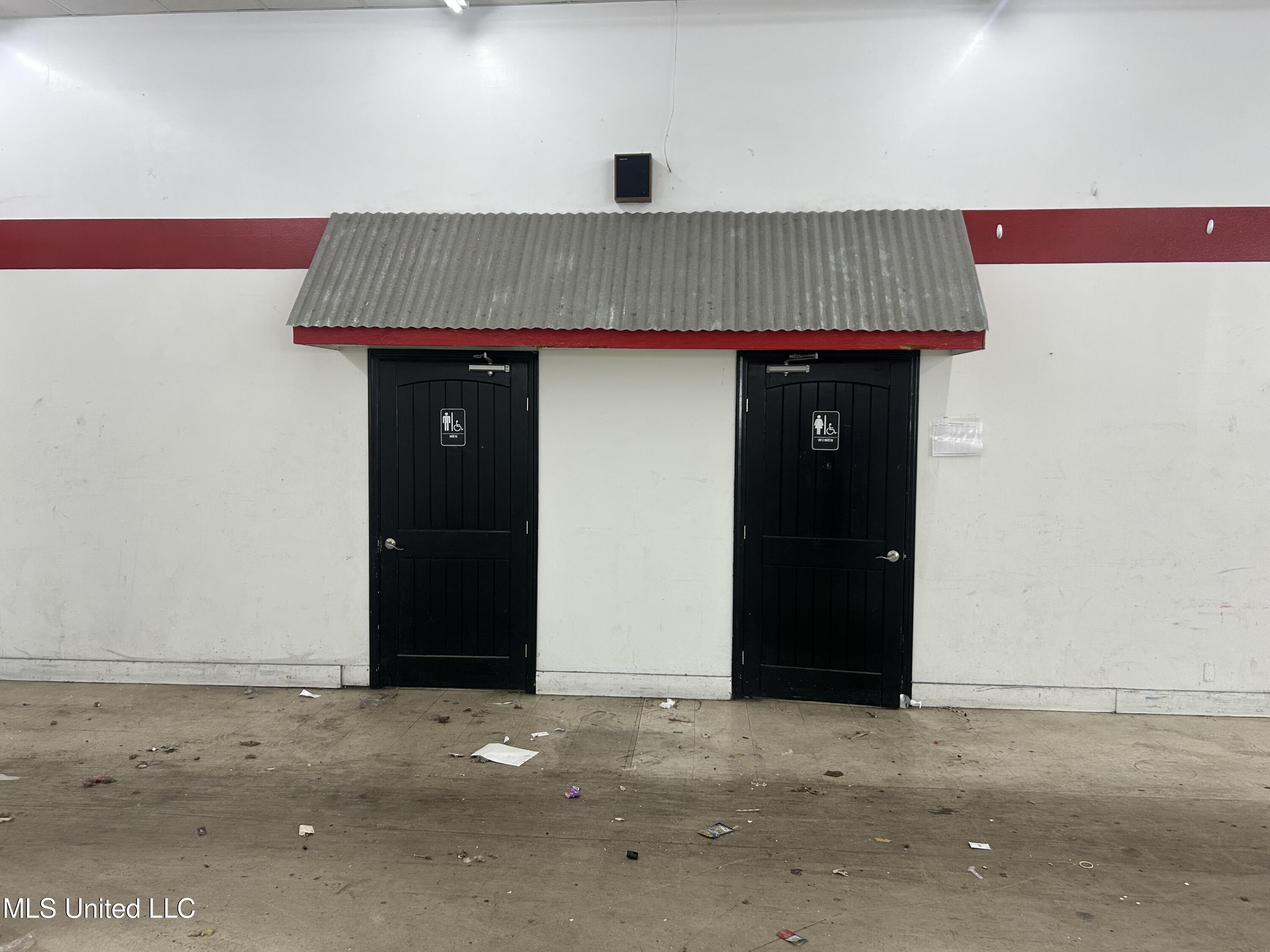 2525 Highway 90 Property Photo 25