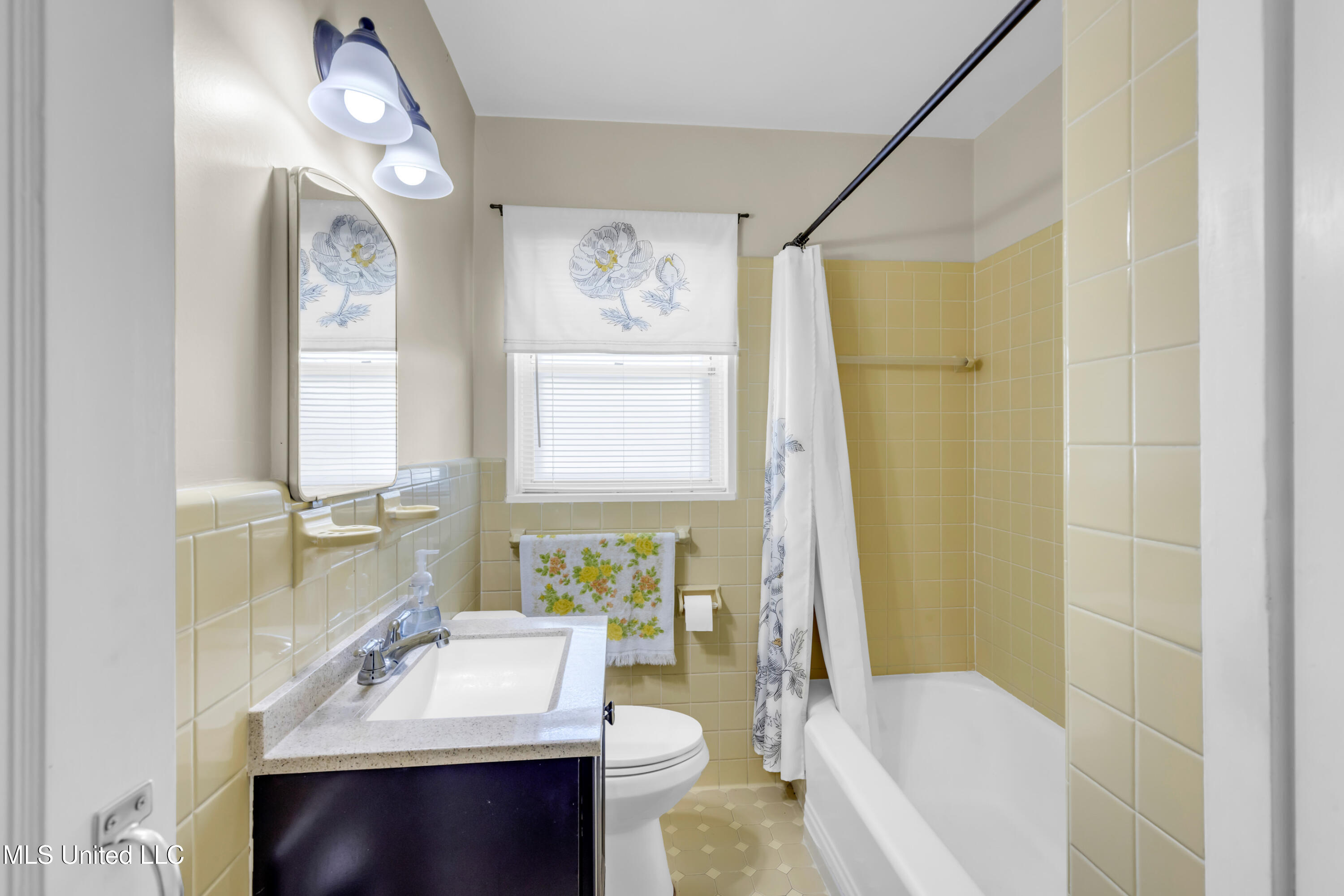 1775 Currie Street Property Photo 19