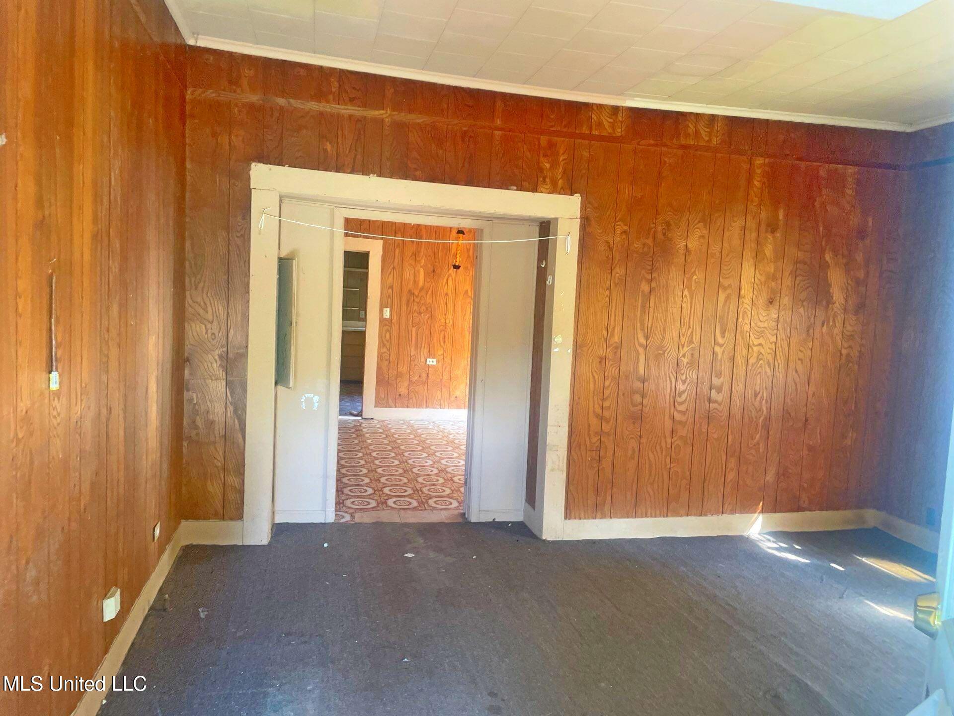 9234 Null Road Property Photo 4