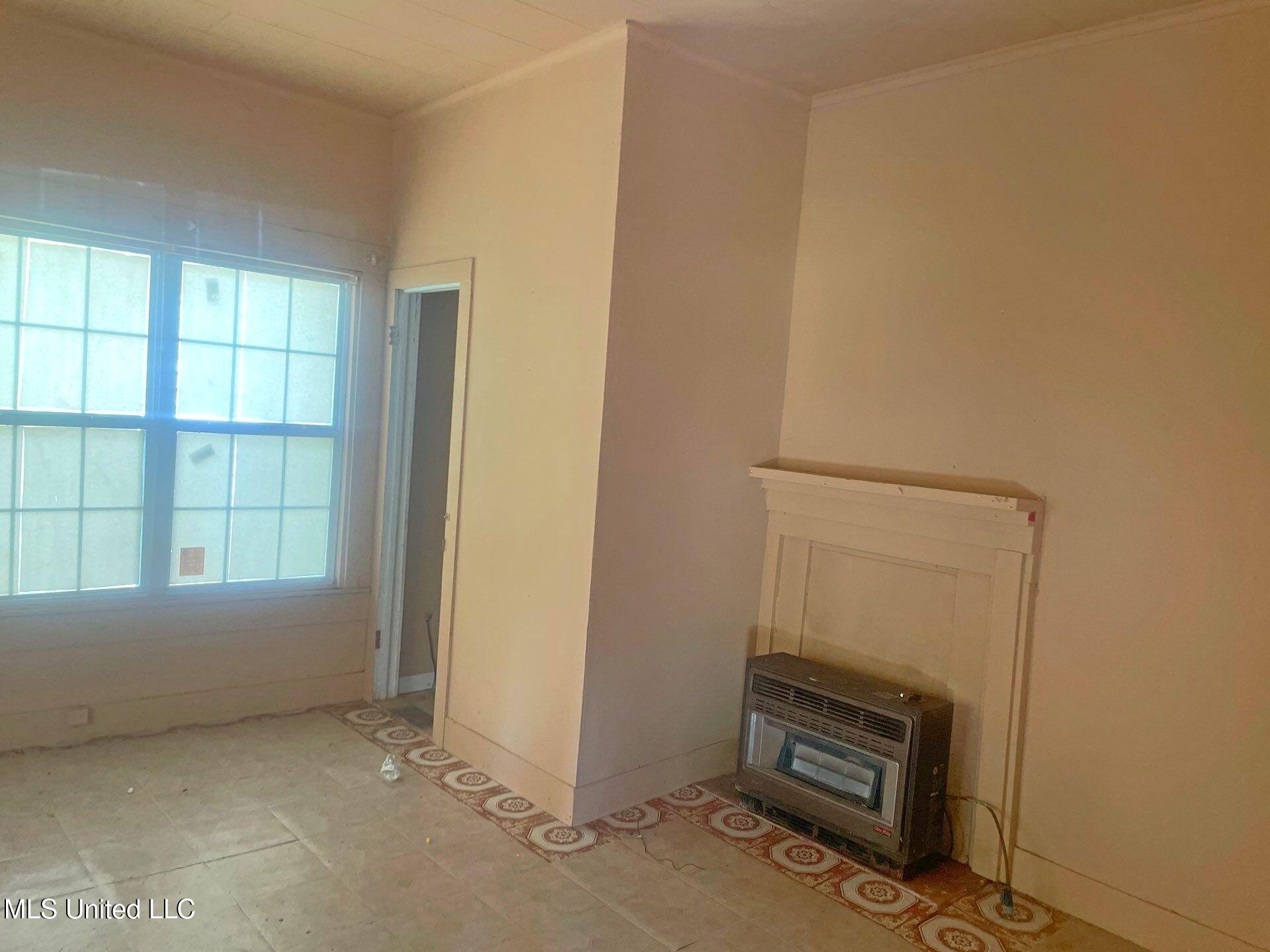 9234 Null Road Property Photo 7