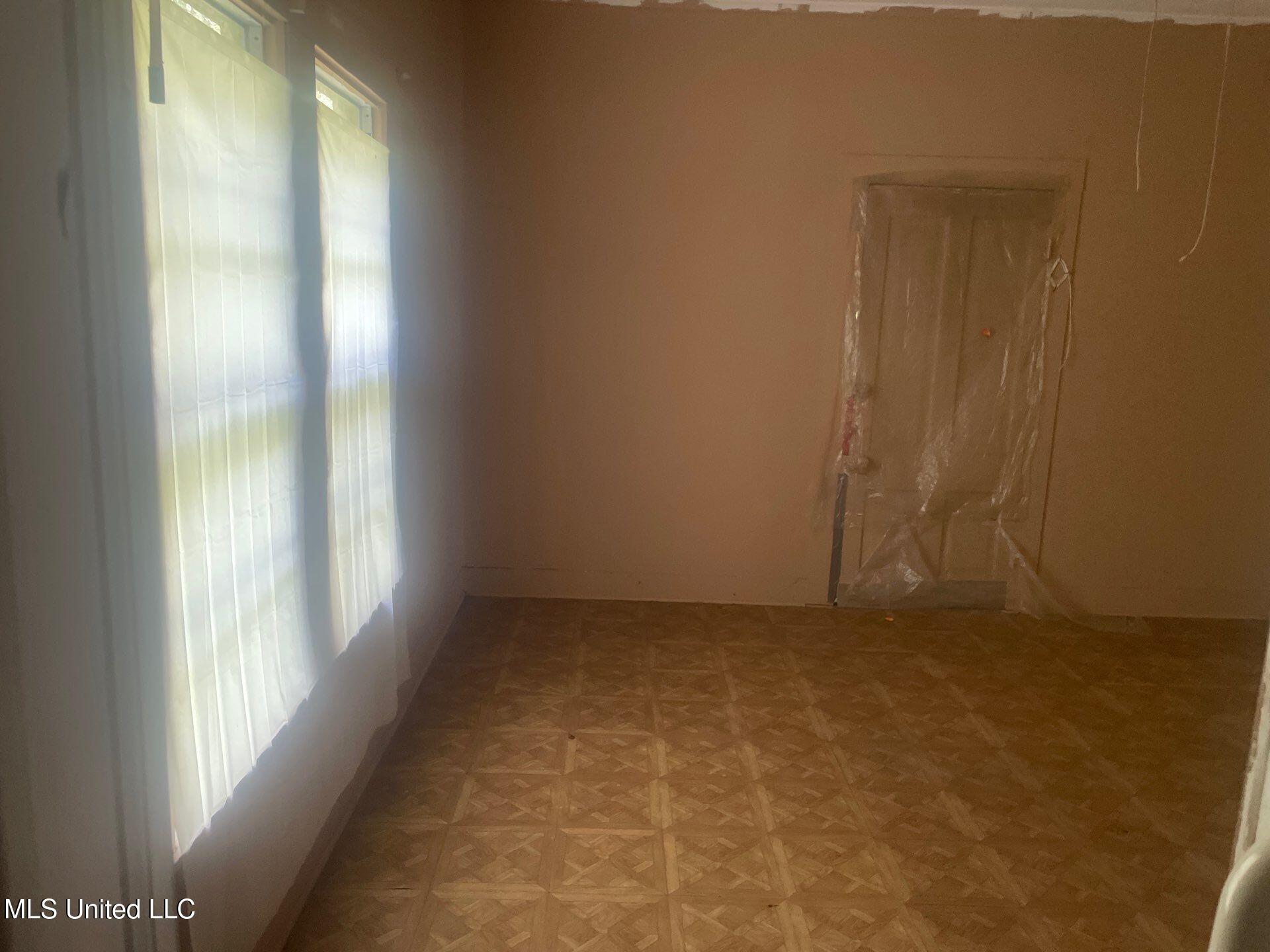 9234 Null Road Property Photo 11