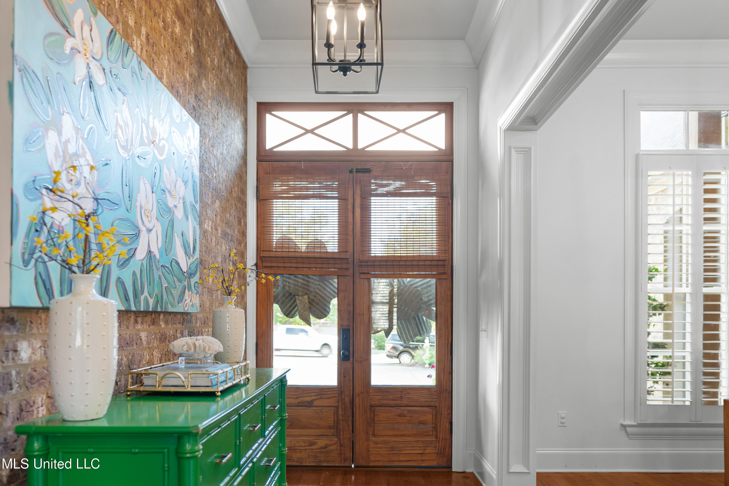 116 Lake Village Drive Property Photo 4