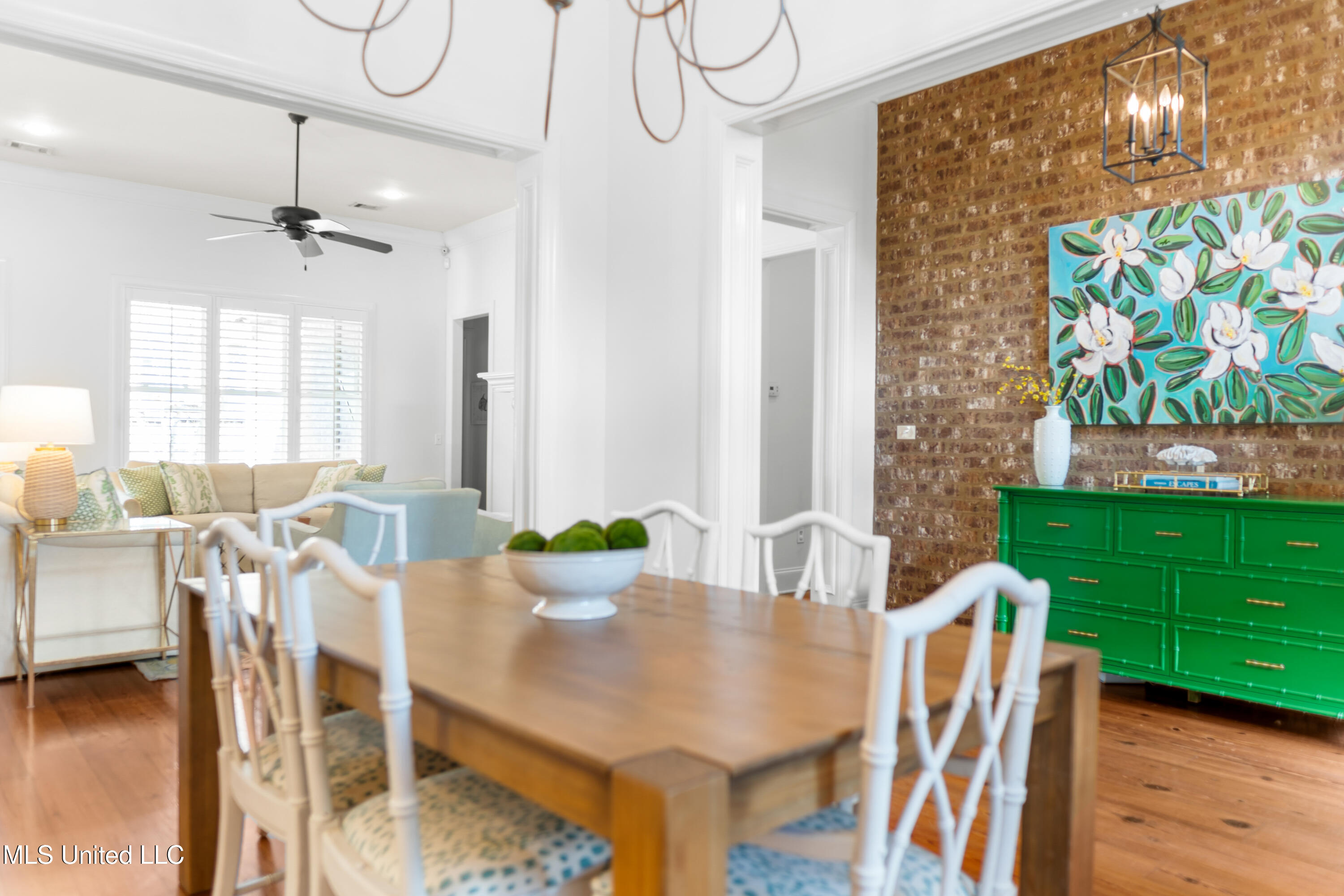 116 Lake Village Drive Property Photo 9