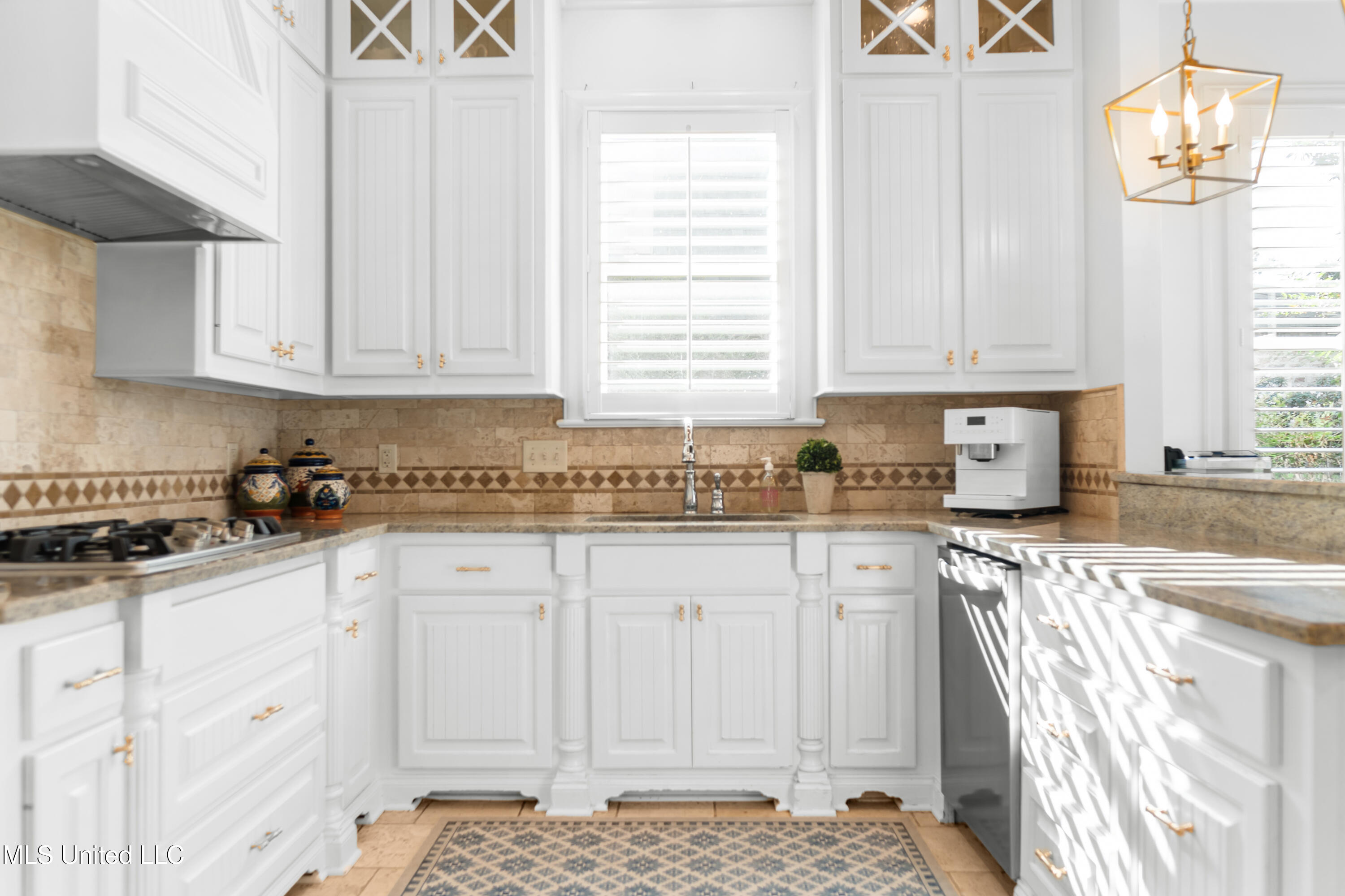 116 Lake Village Drive Property Photo 13