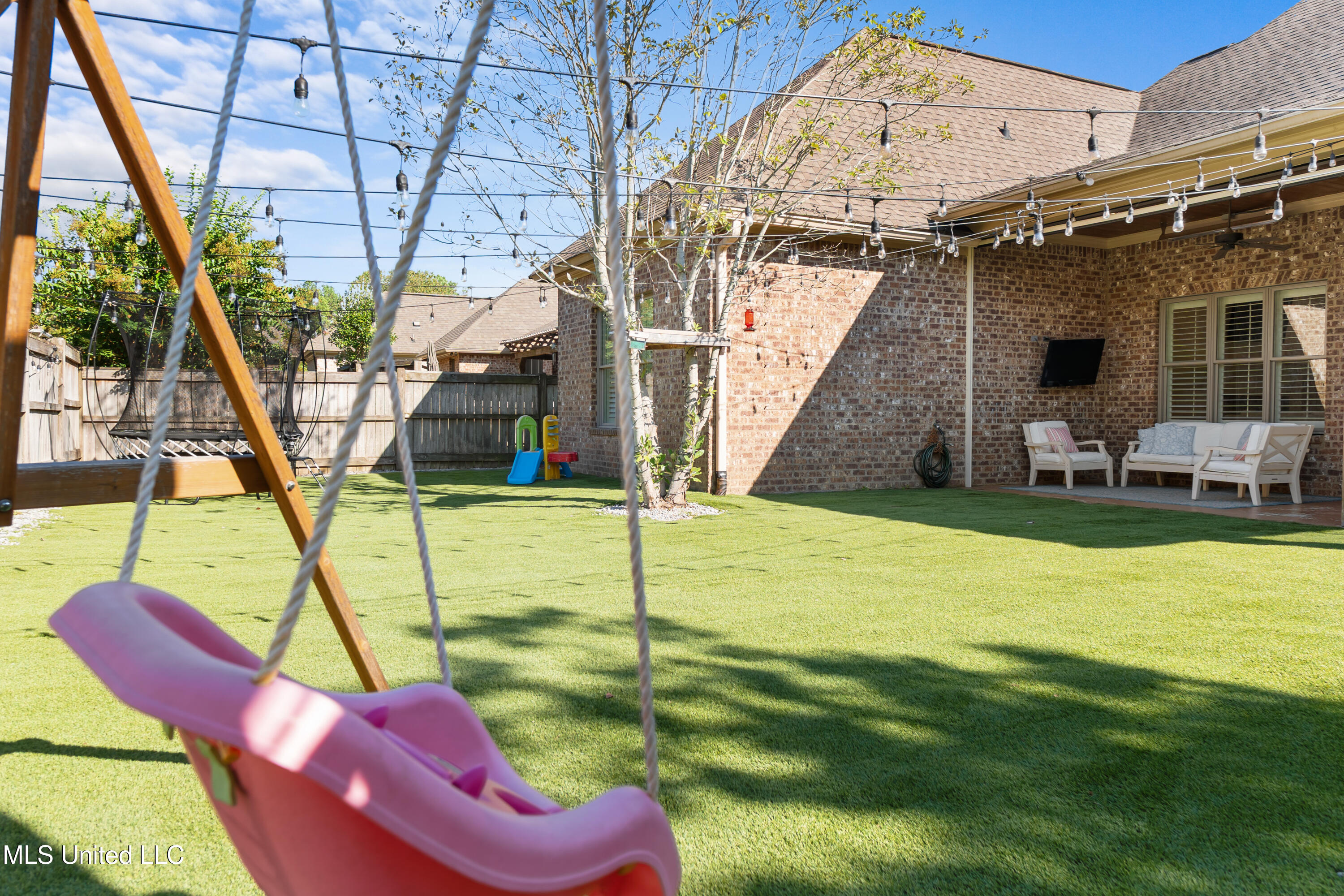 116 Lake Village Drive Property Photo 28