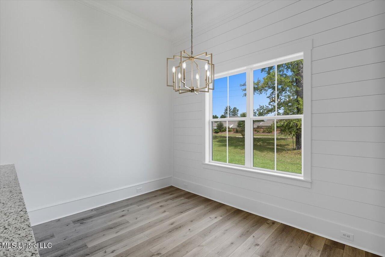 100 Grayson Way Property Photo 15