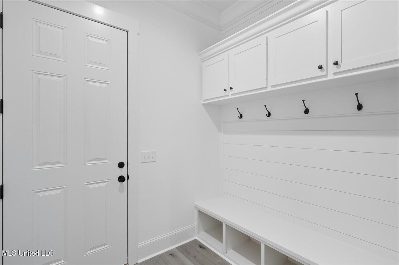 100 Grayson Way Property Photo 20