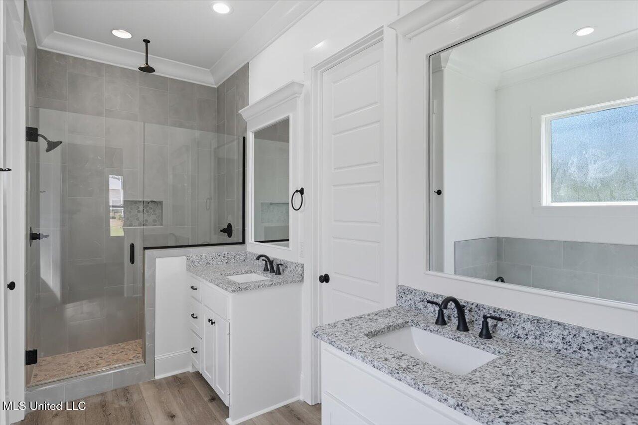 100 Grayson Way Property Photo 22