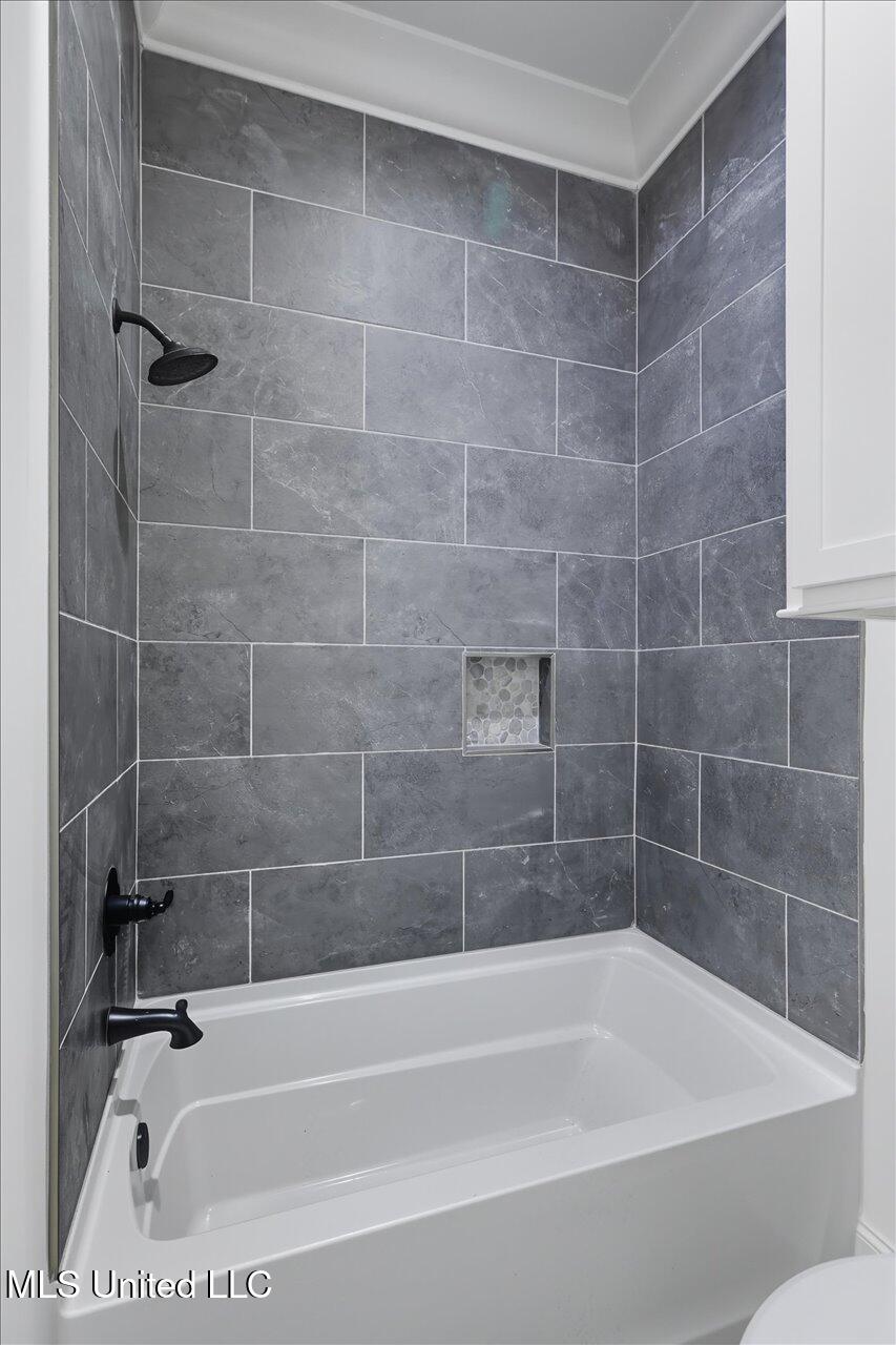 100 Grayson Way Property Photo 27