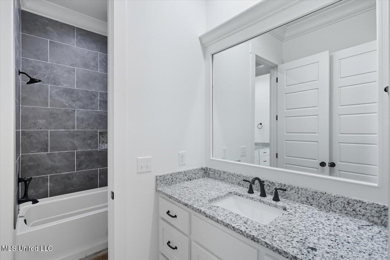 100 Grayson Way Property Photo 28