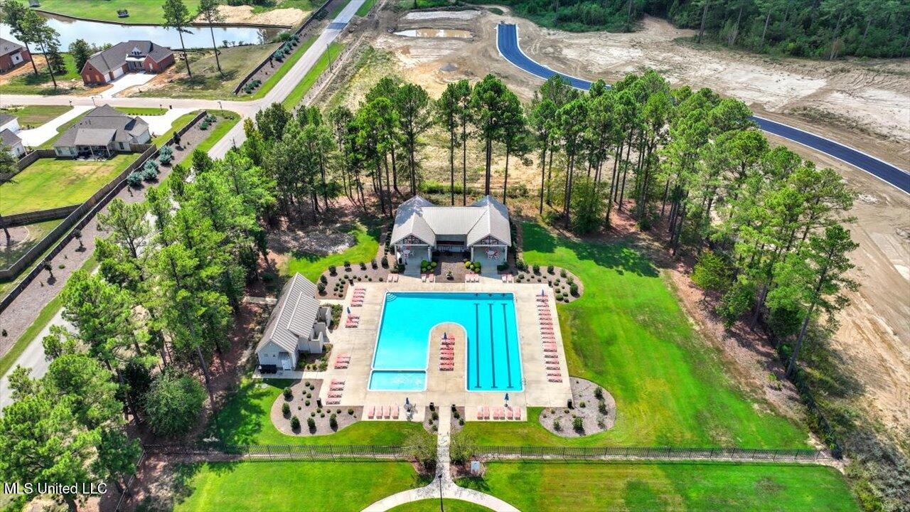 100 Grayson Way Property Photo 39