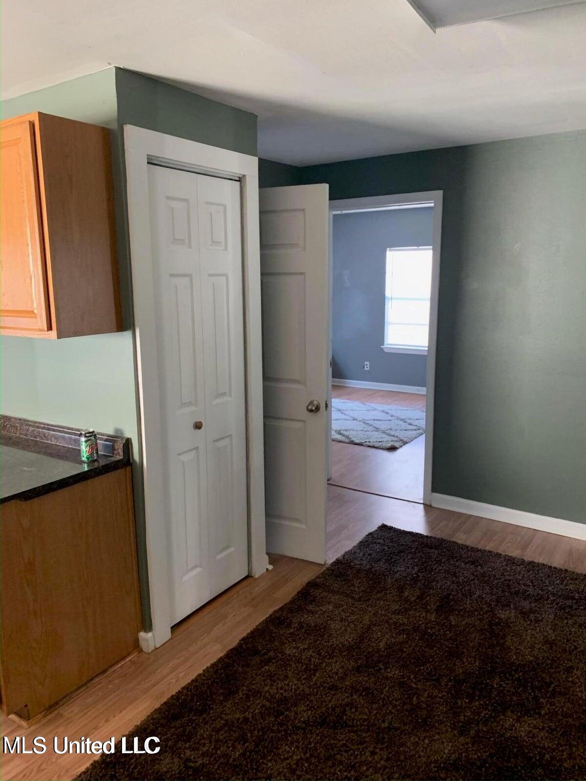 1248 28th Street Property Photo 3