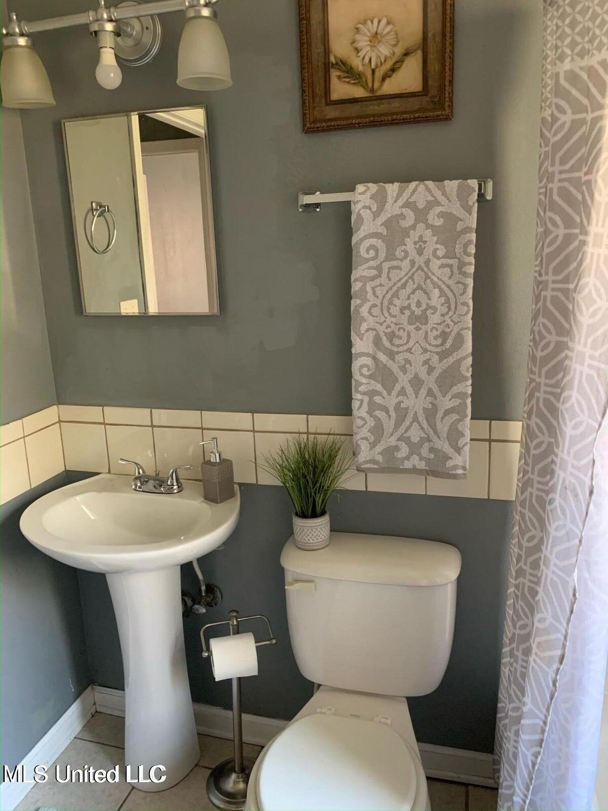 1248 28th Street Property Photo 6