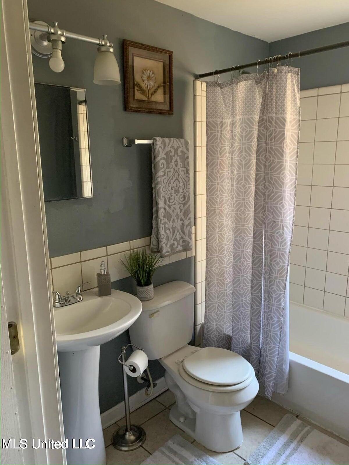 1248 28th Street Property Photo 7