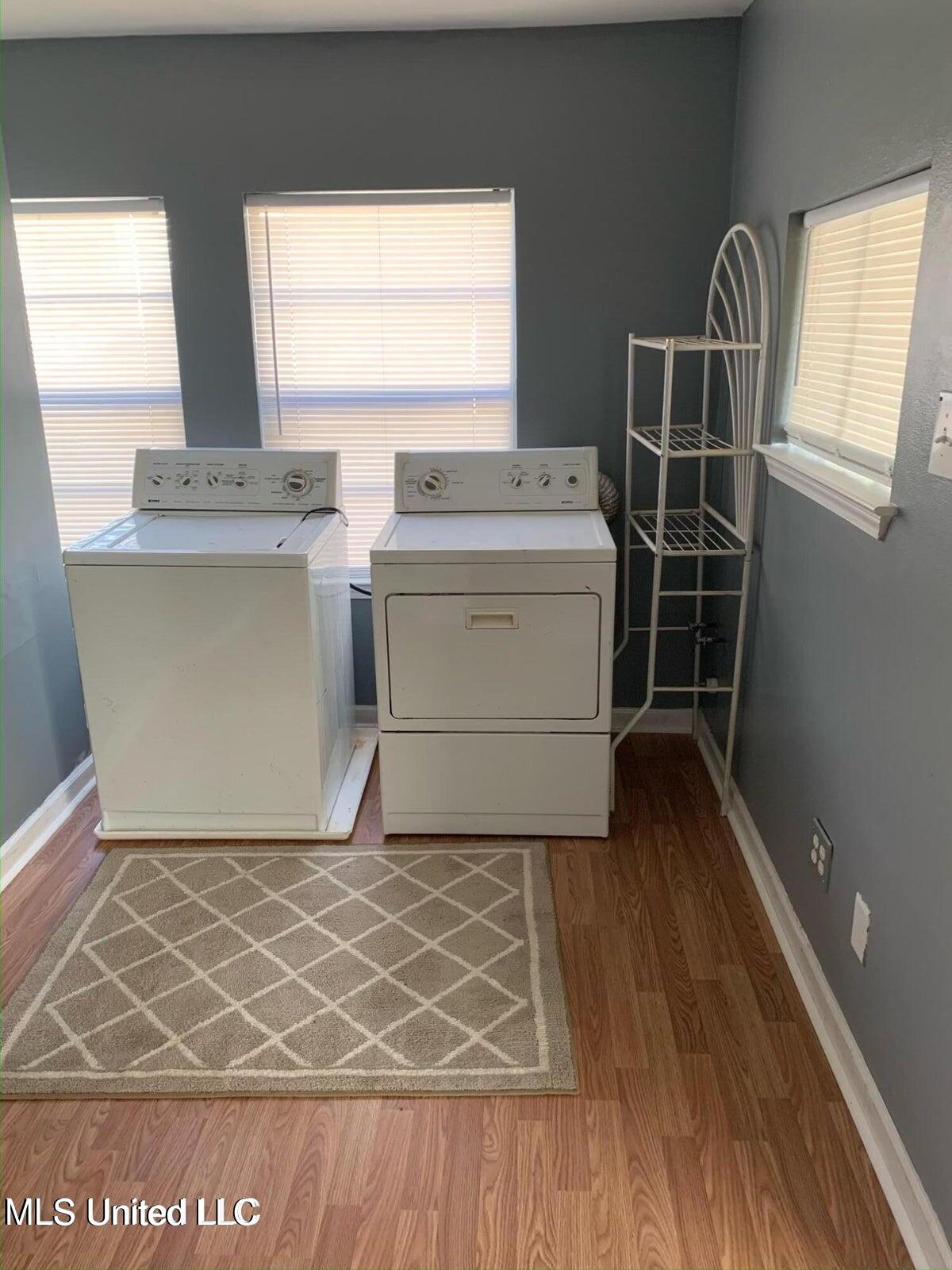 1248 28th Street Property Photo 8