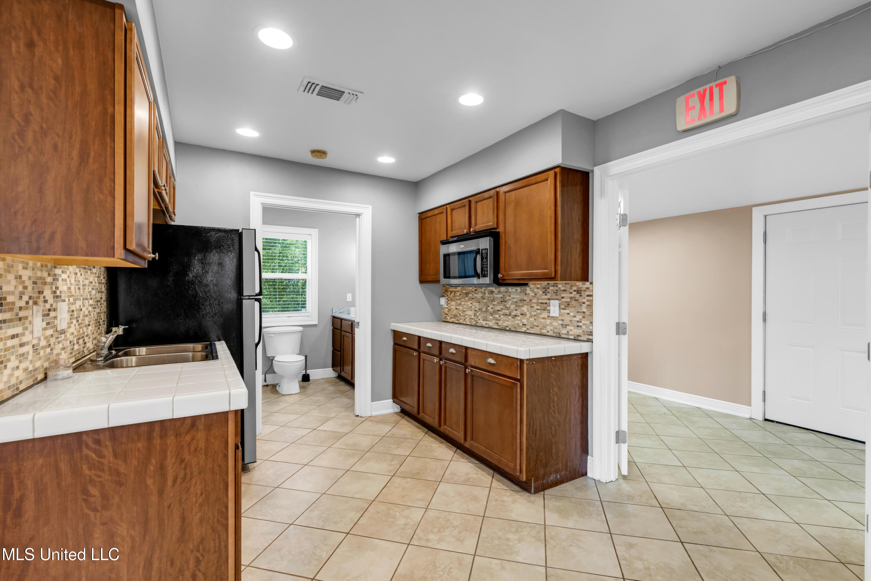 266 Debuys Road Property Photo 17