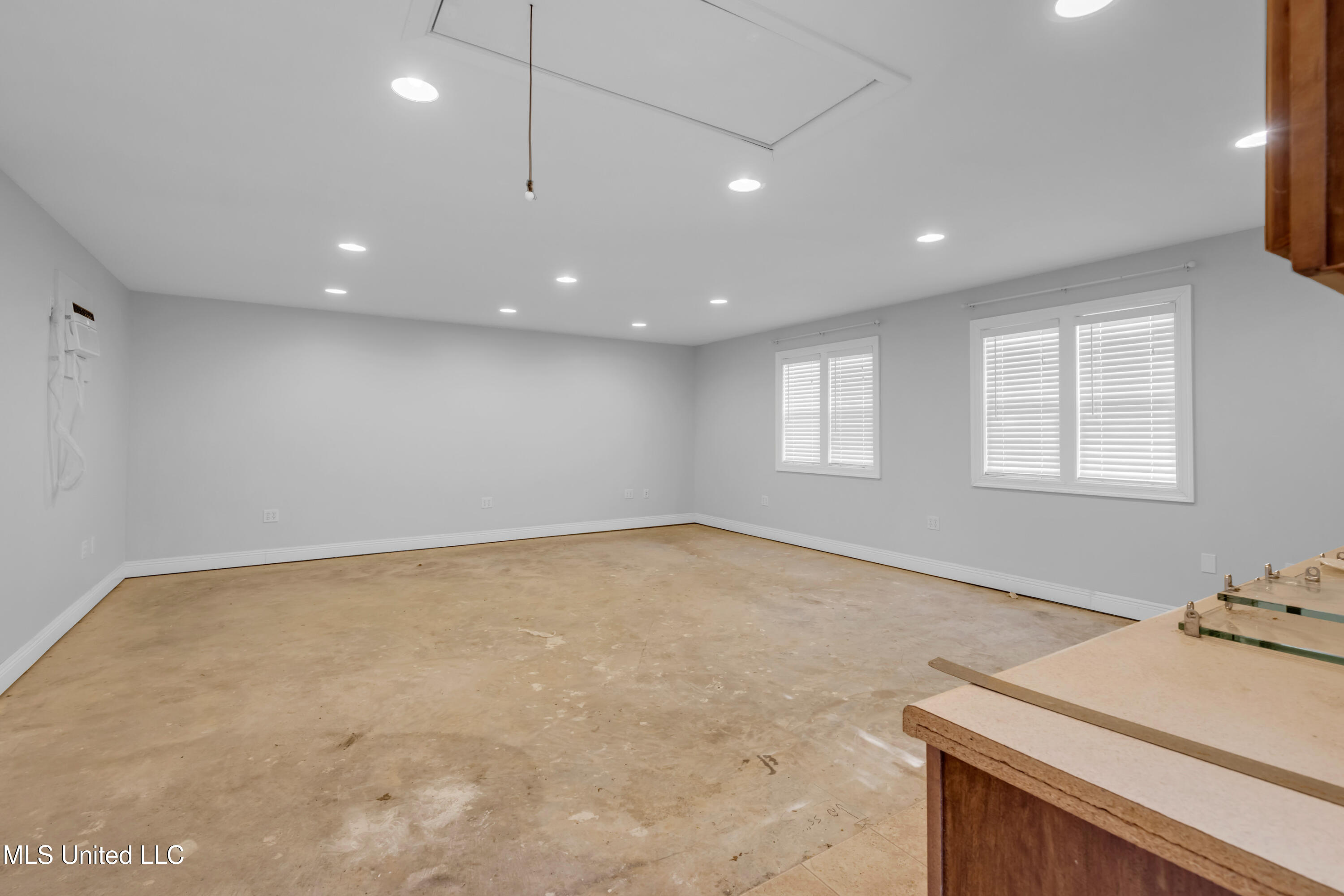 266 Debuys Road Property Photo 30