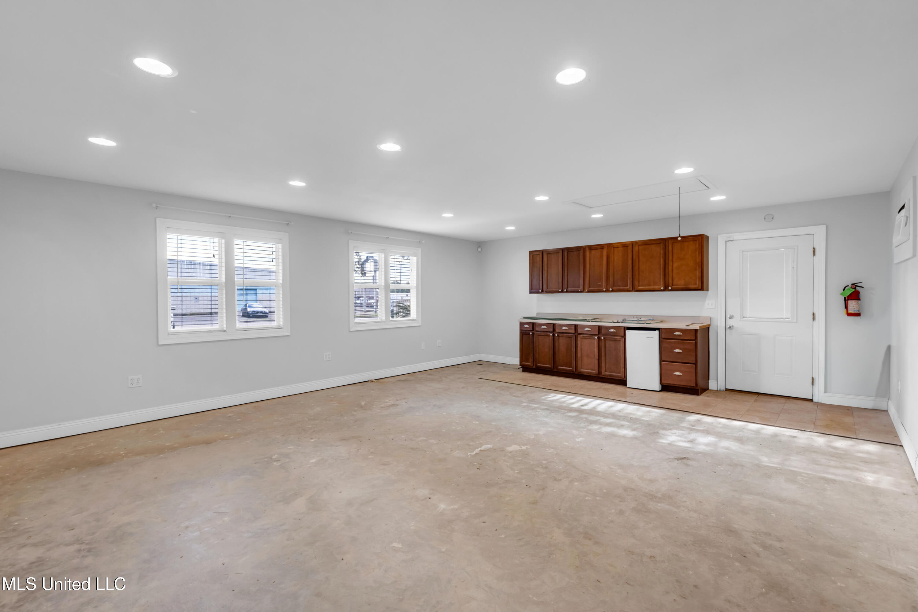 266 Debuys Road Property Photo 31