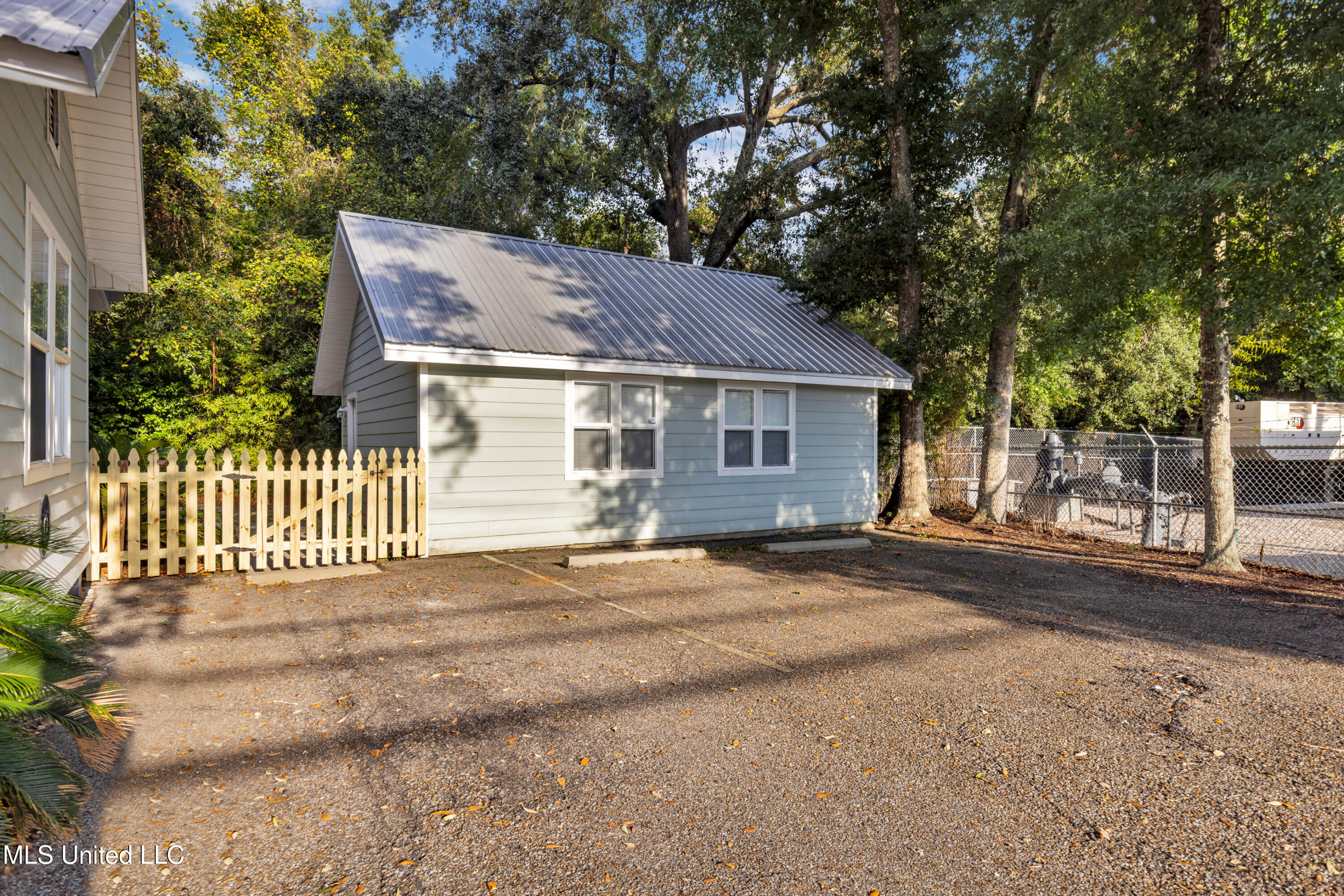 266 Debuys Road Property Photo 35