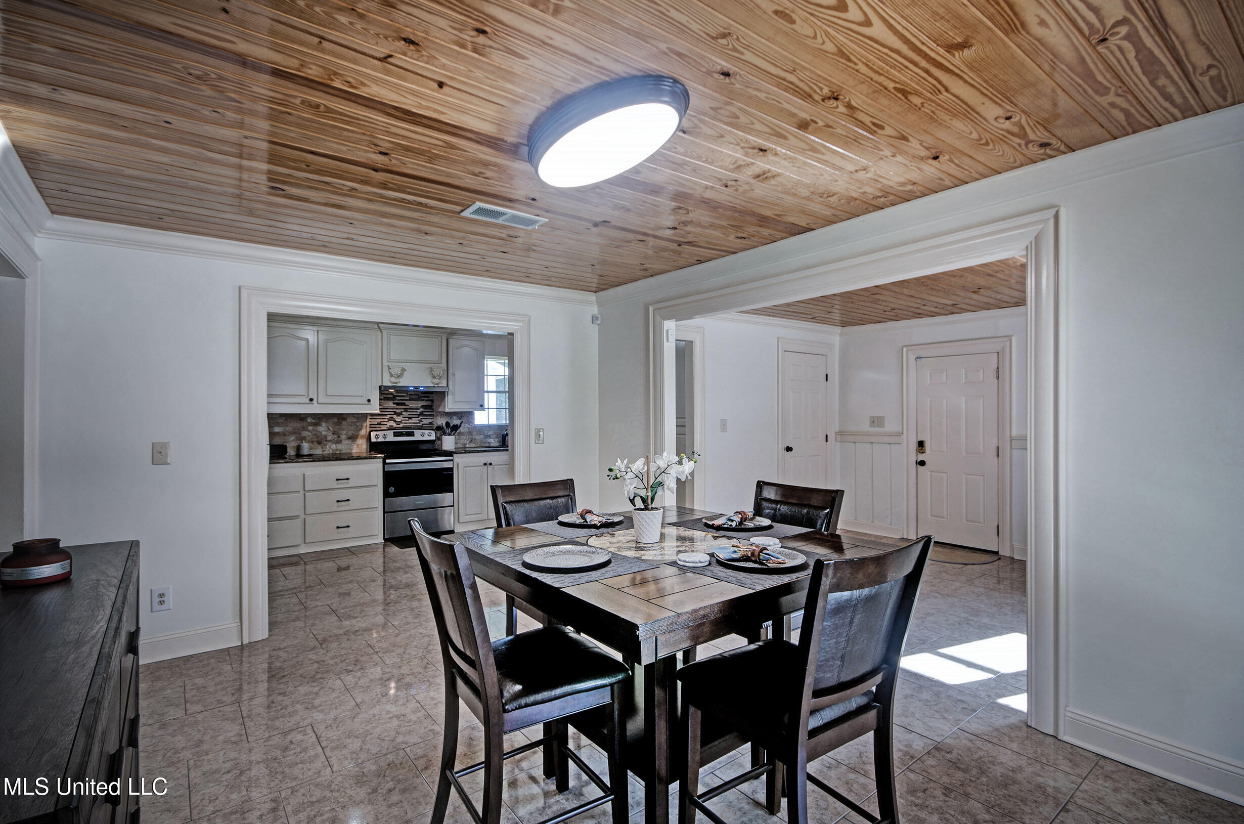 614 Rankin Road Property Photo 13