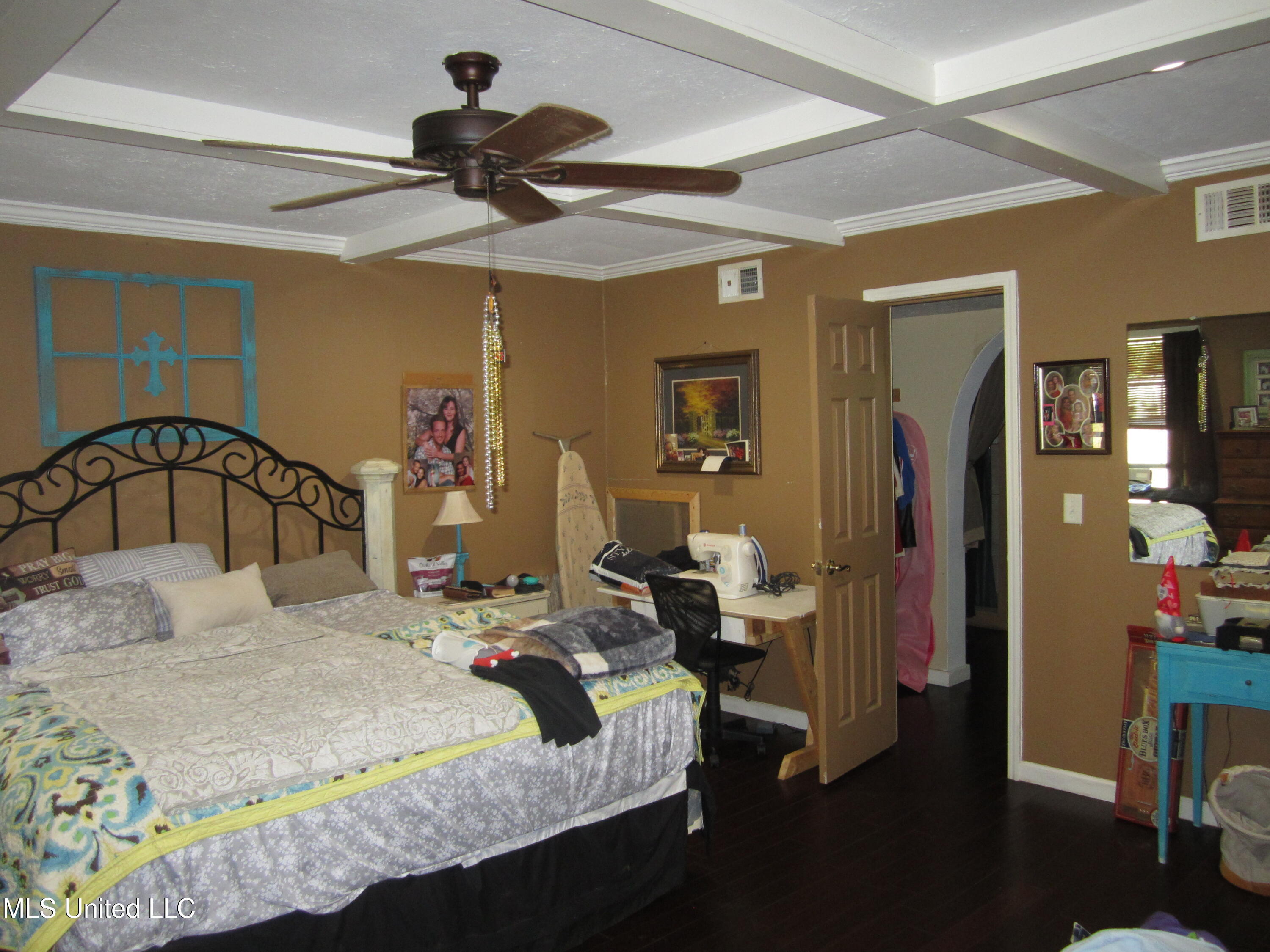 1356 Cr 180 Property Photo 5