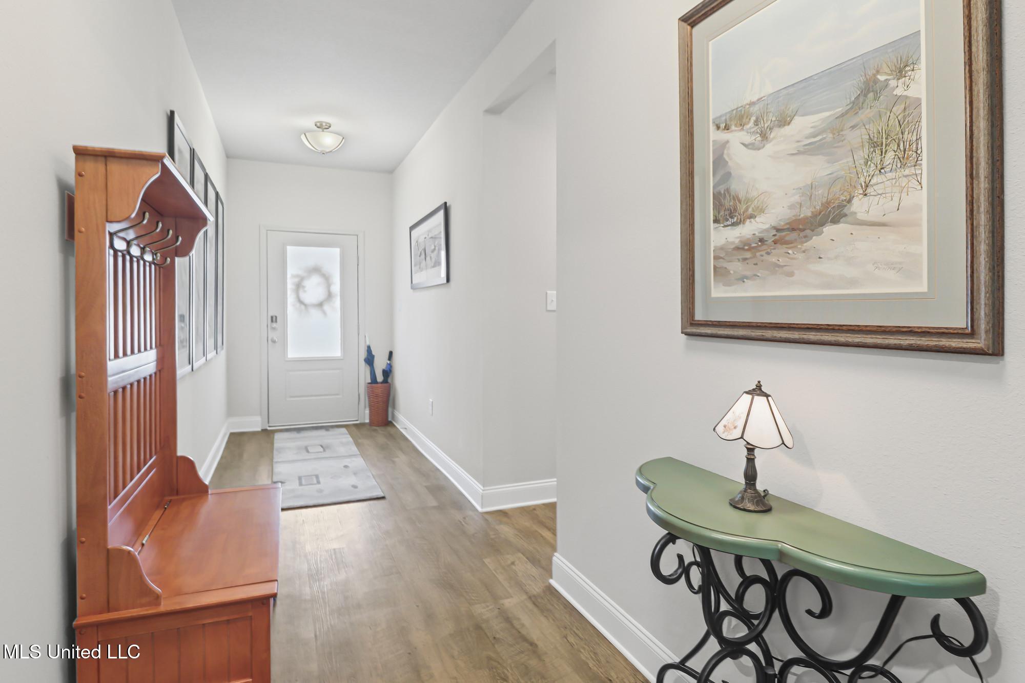 11209 Shorecrest Road Property Photo 9