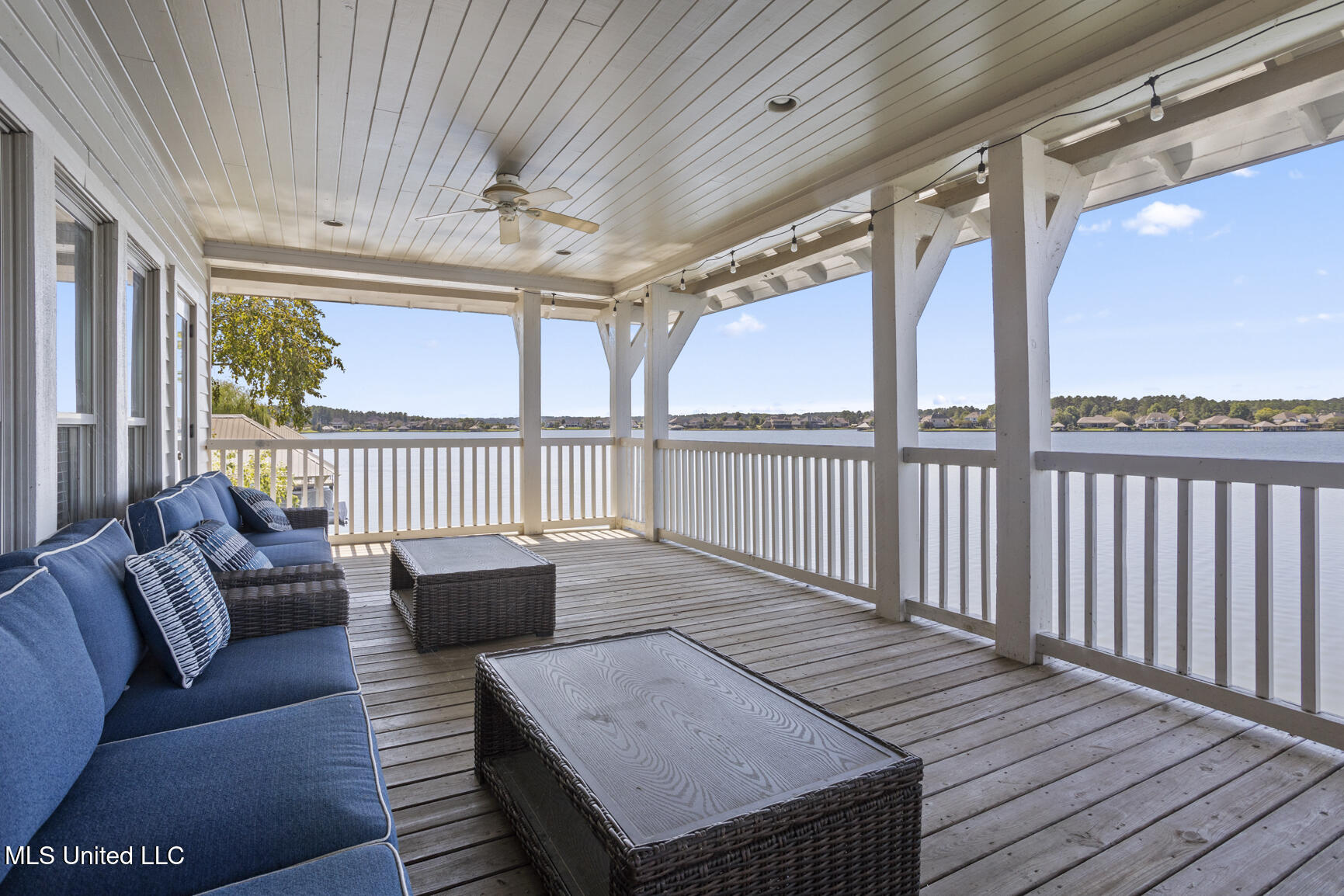 115 Cedar Woods Cove Property Photo 5