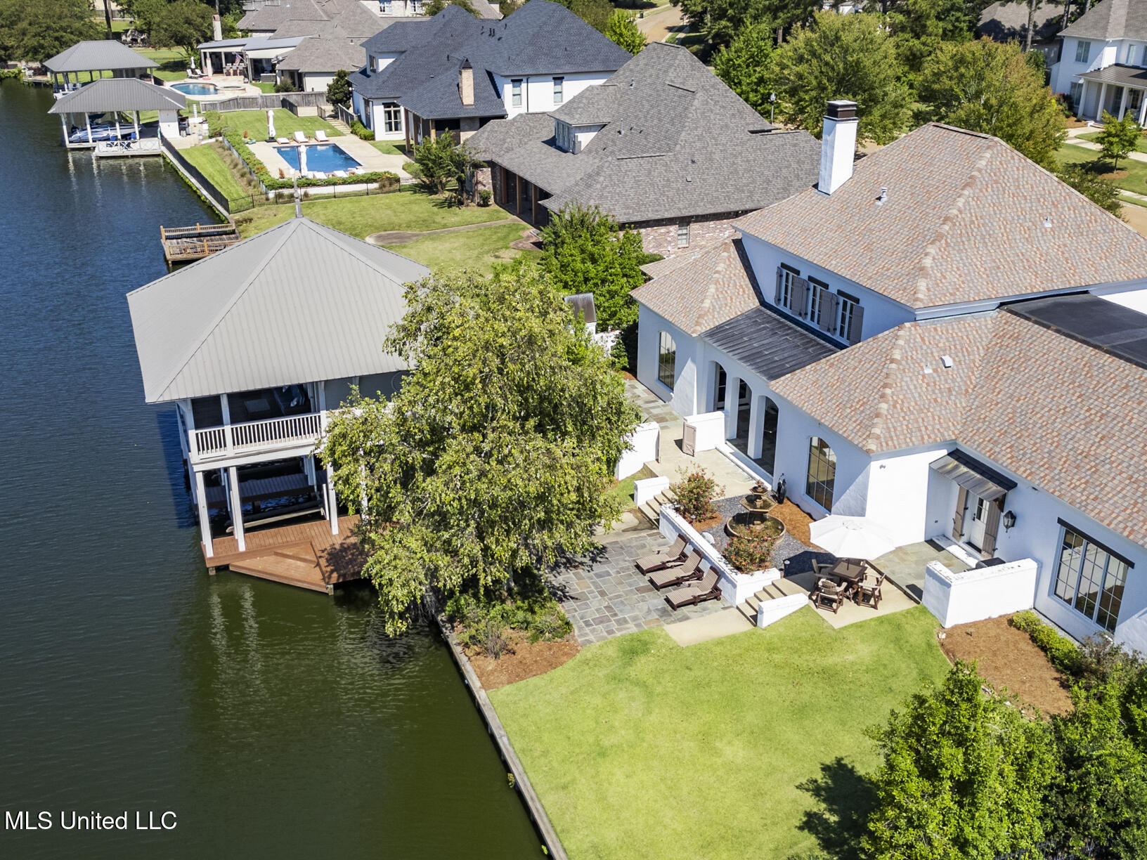 115 Cedar Woods Cove Property Photo 78