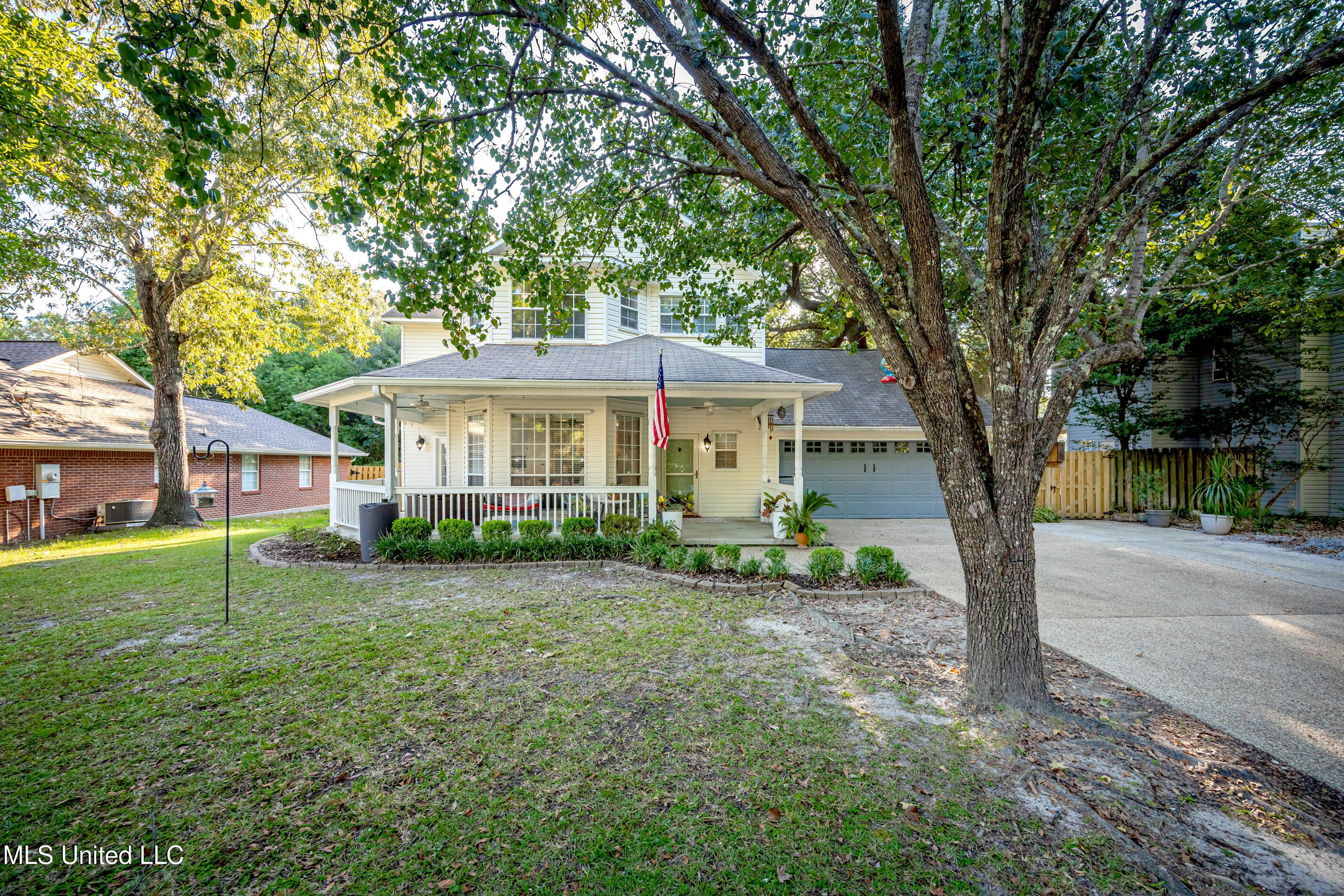 2808 Hickory Lane Property Photo 2
