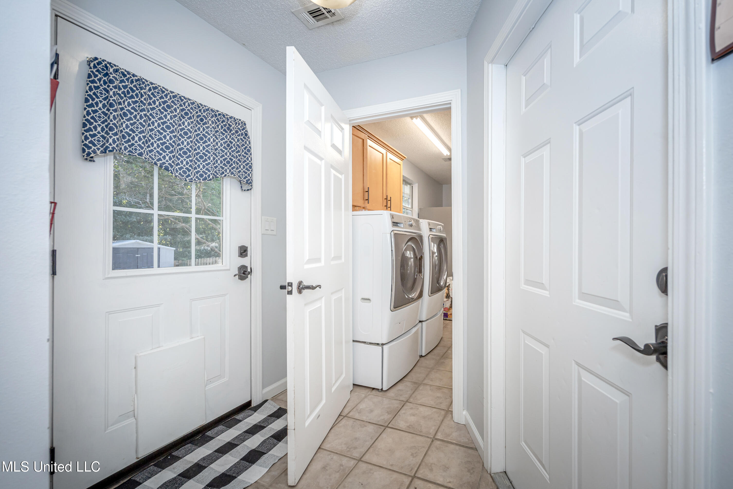 2808 Hickory Lane Property Photo 24