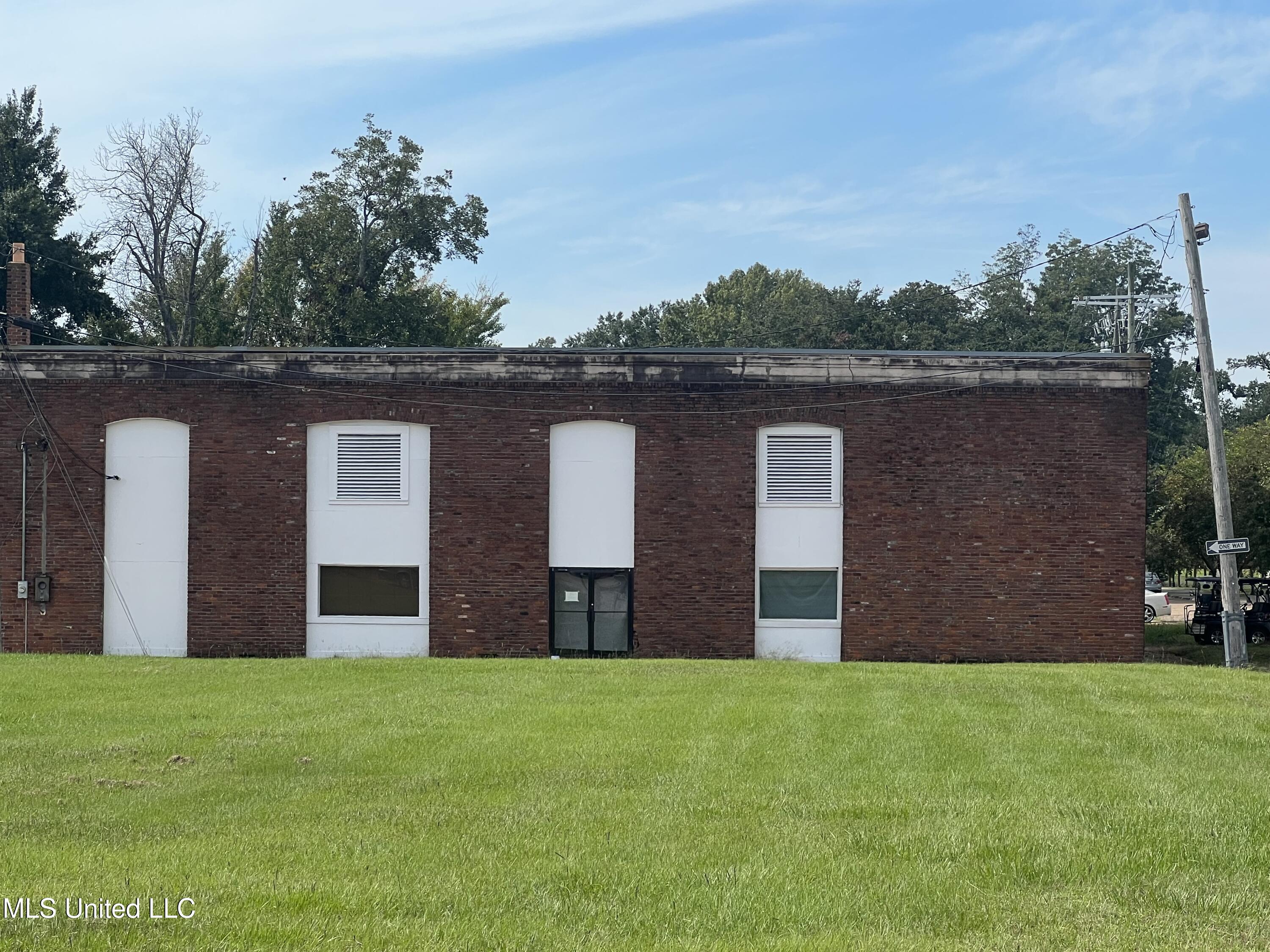 100 State Street Property Photo 1