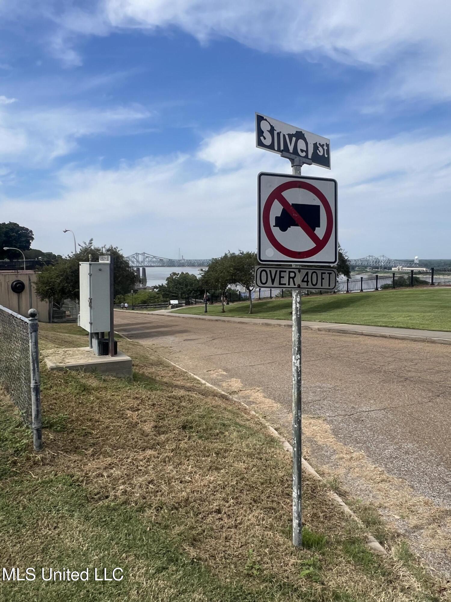 100 State Street Property Photo 8