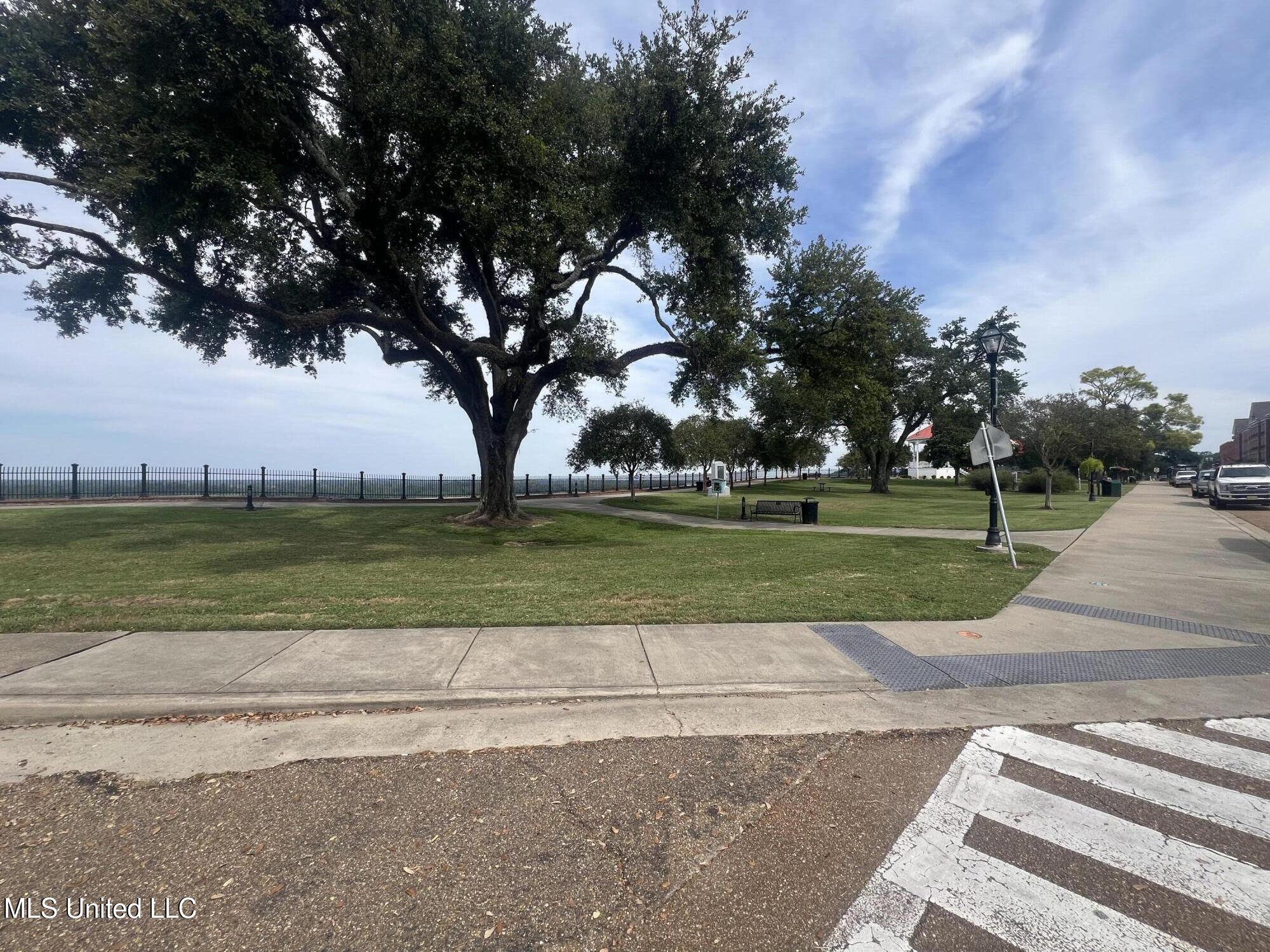 100 State Street Property Photo 9