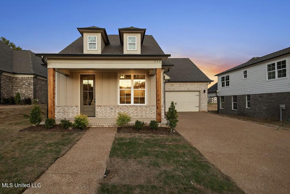 952 Coahoma Court Property Photo 1