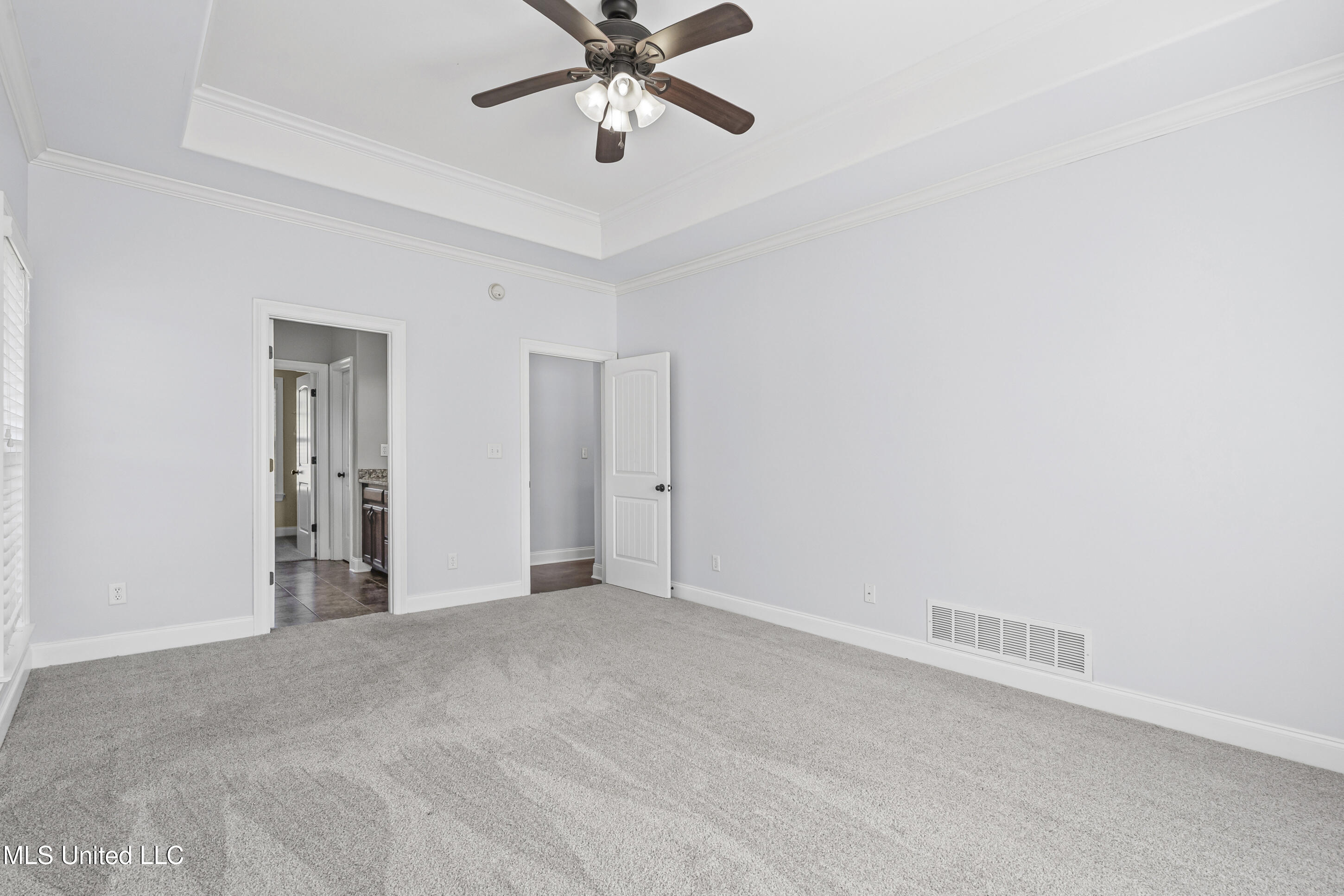 9567 Holly Springs Road Property Photo 8