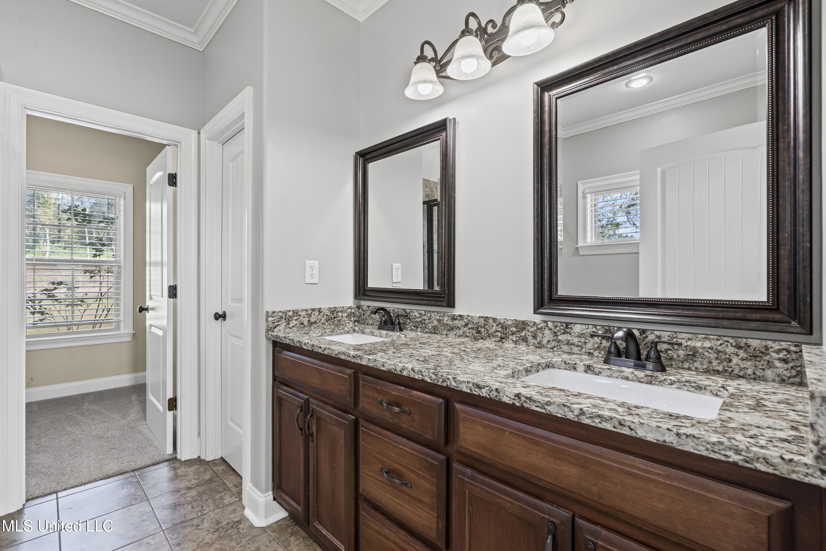 9567 Holly Springs Road Property Photo 9