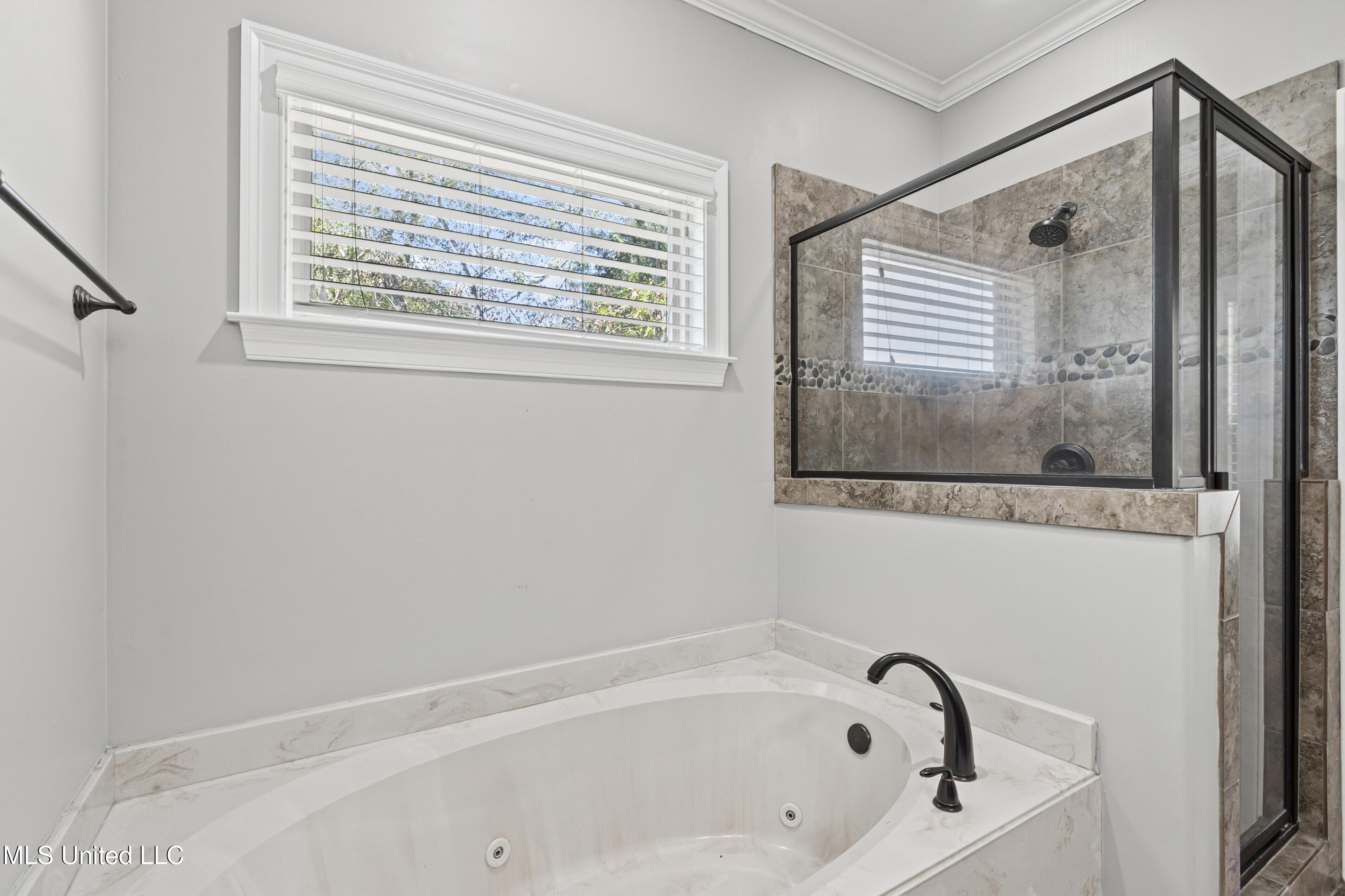 9567 Holly Springs Road Property Photo 10