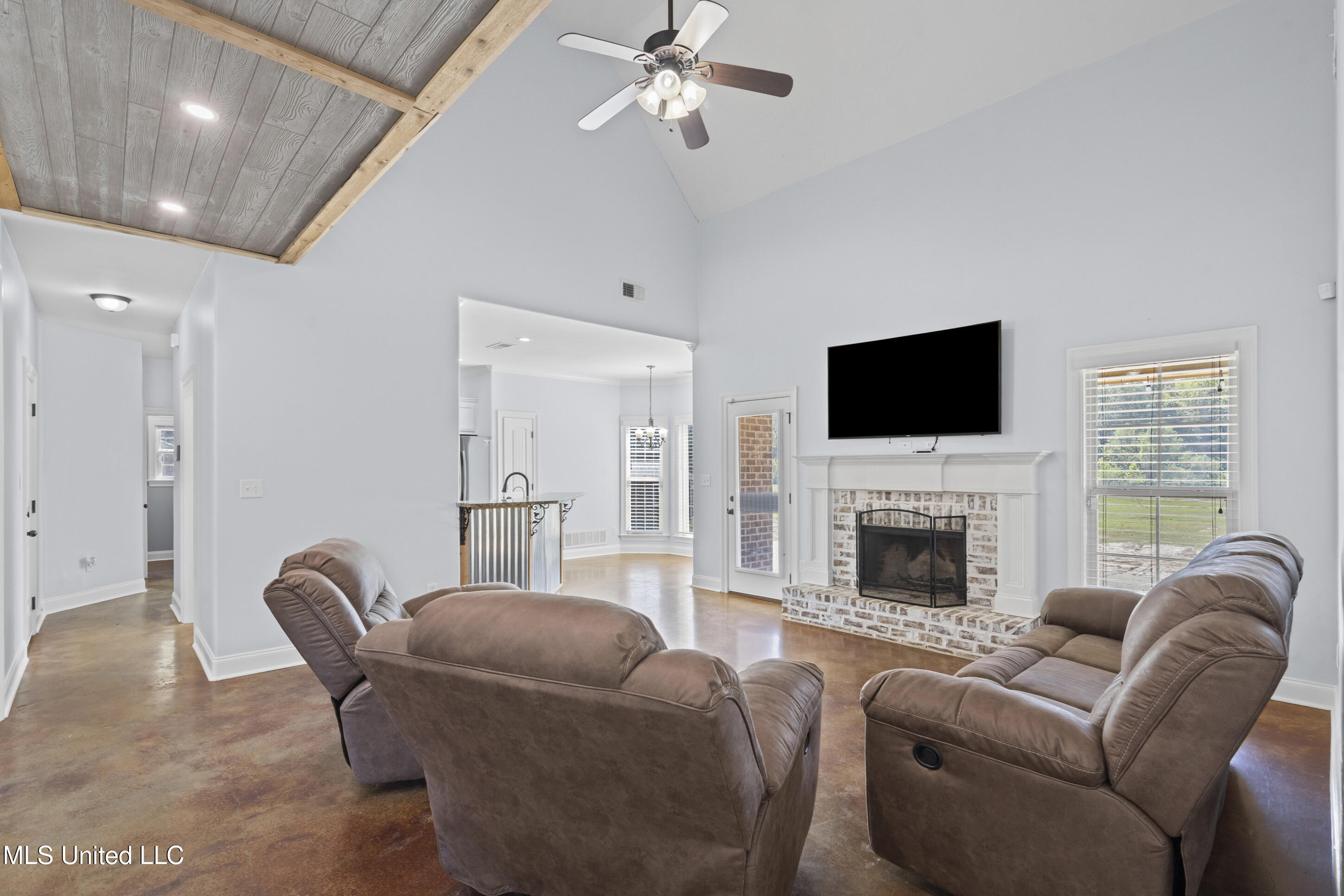 9567 Holly Springs Road Property Photo 20