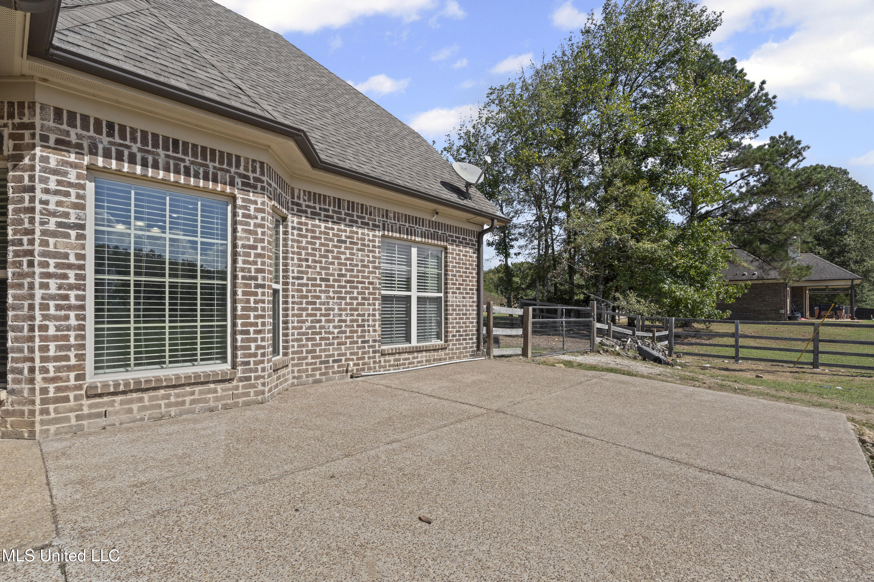 9567 Holly Springs Road Property Photo 38