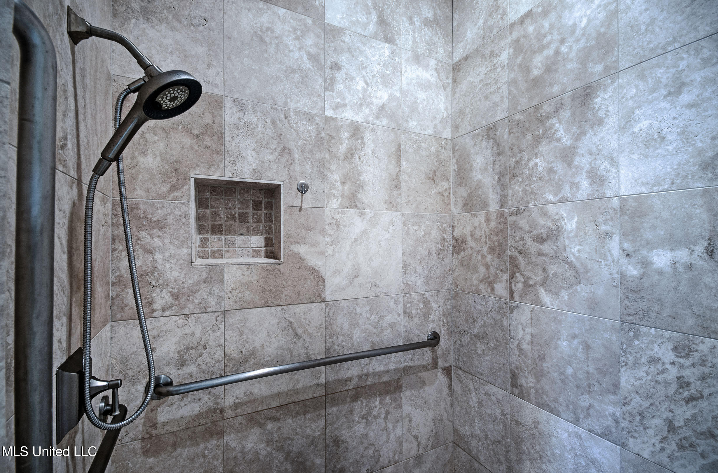 143 Green Glades Property Photo 35