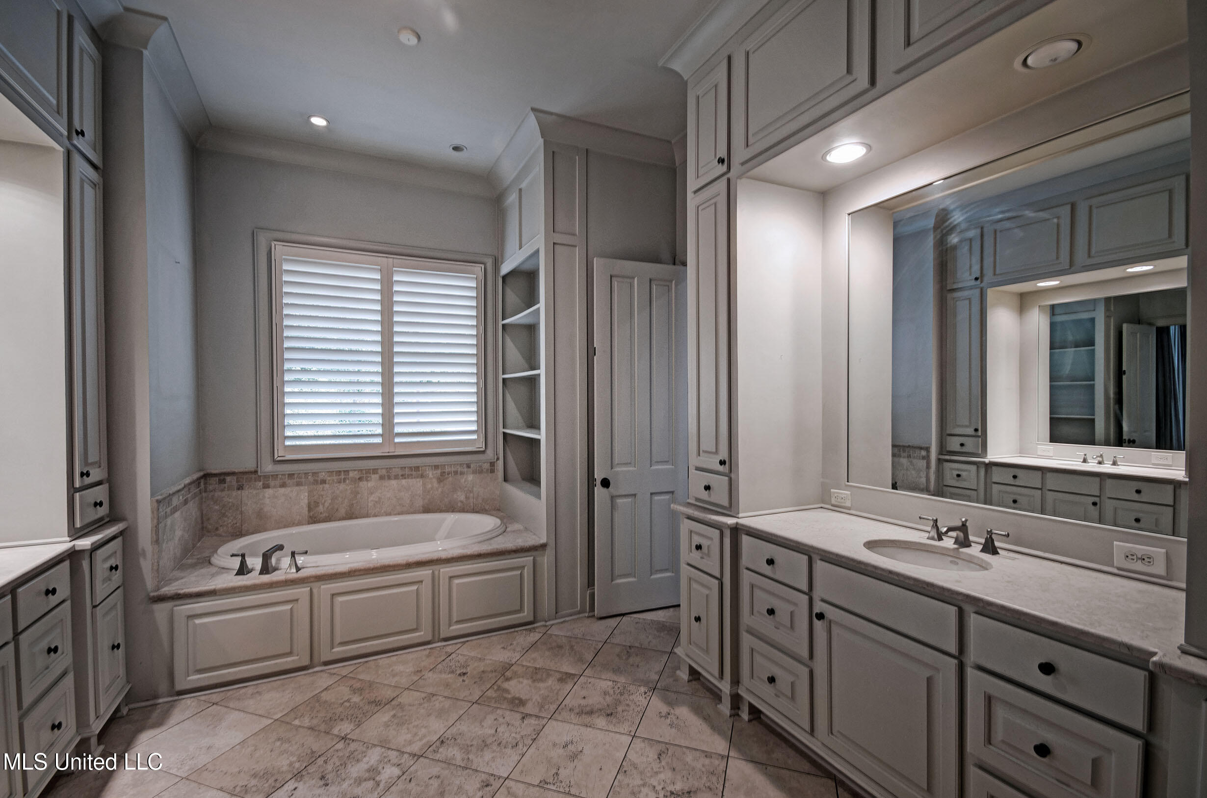 143 Green Glades Property Photo 36