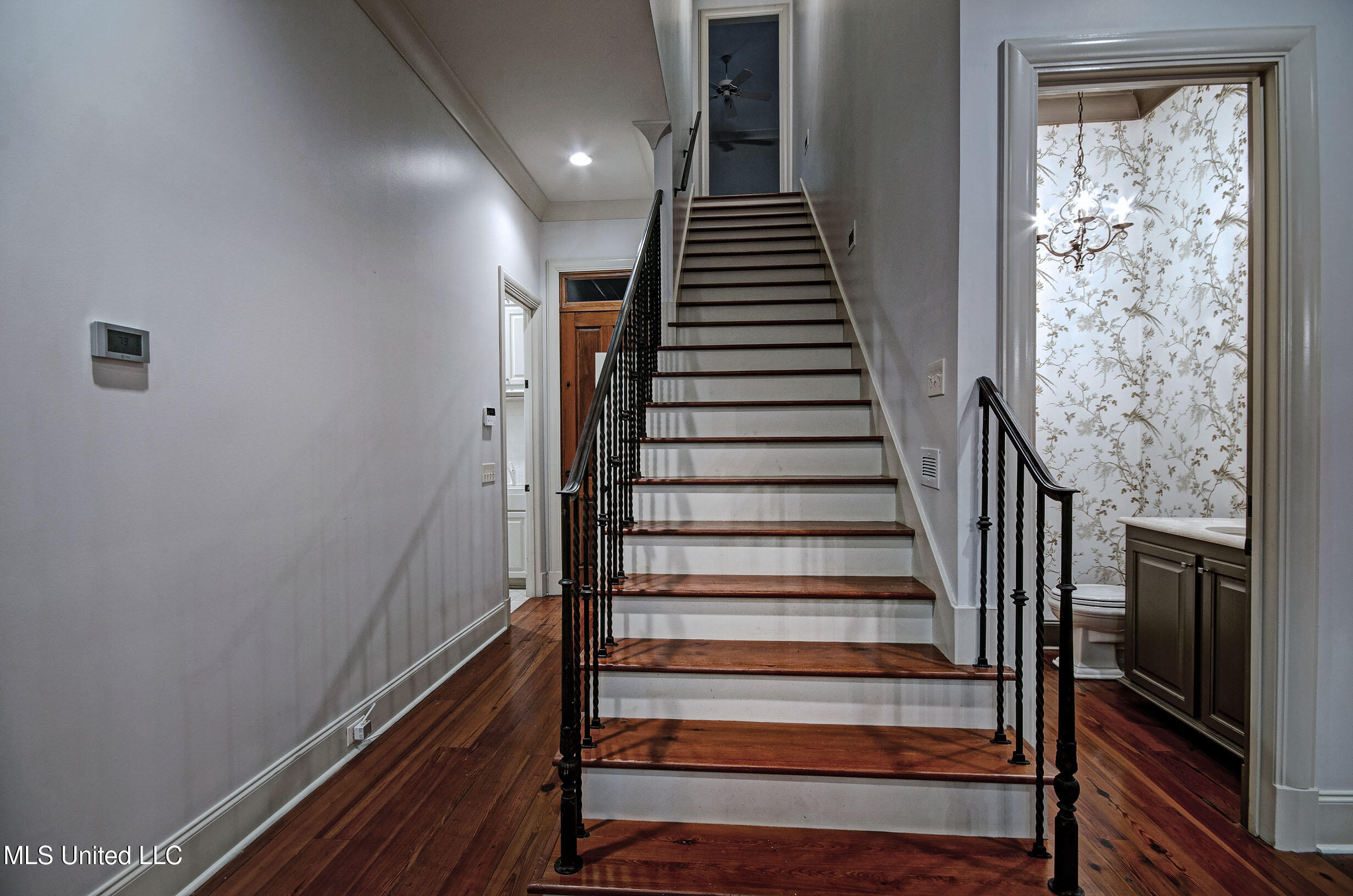 143 Green Glades Property Photo 40