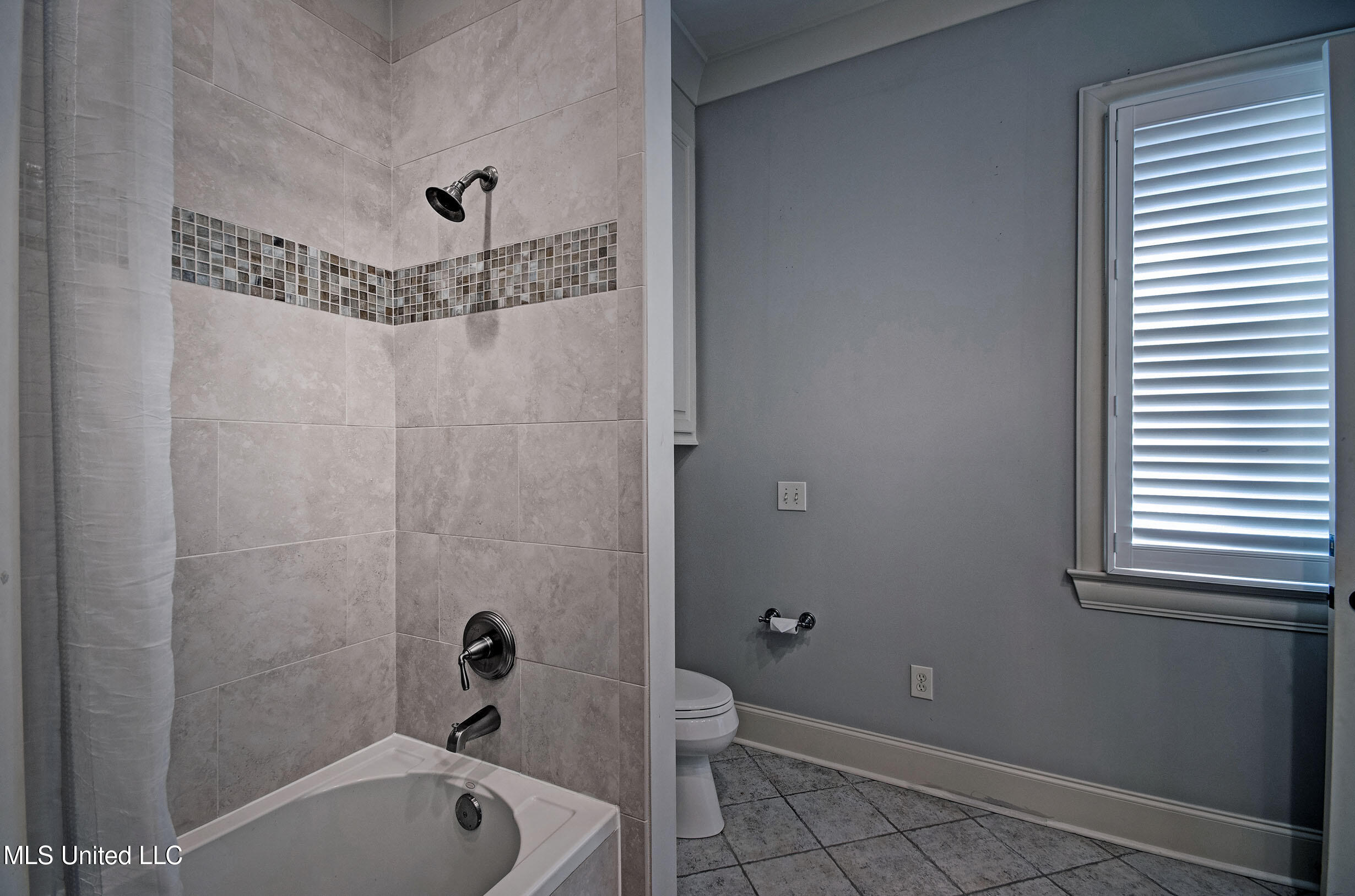 143 Green Glades Property Photo 43